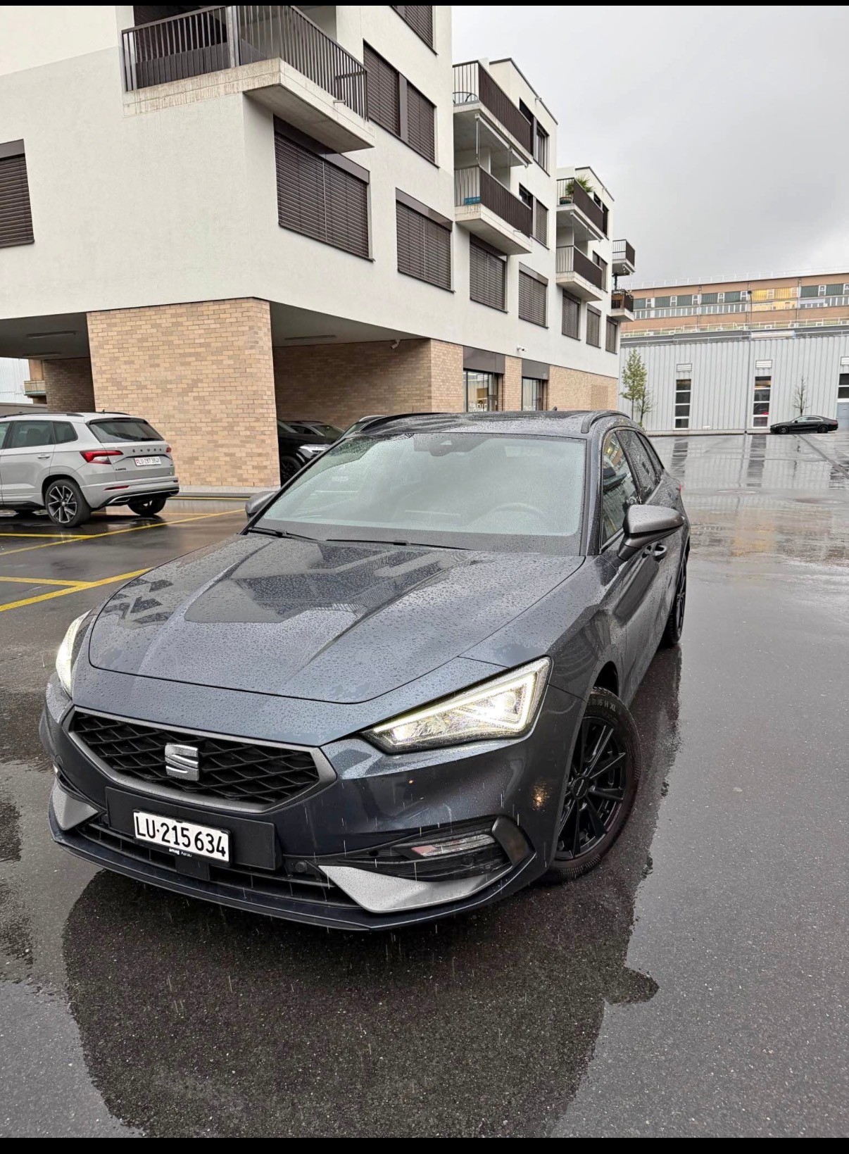 SEAT Leon ST 1.5 eTSI mHEV DSG Hola FR-image-0