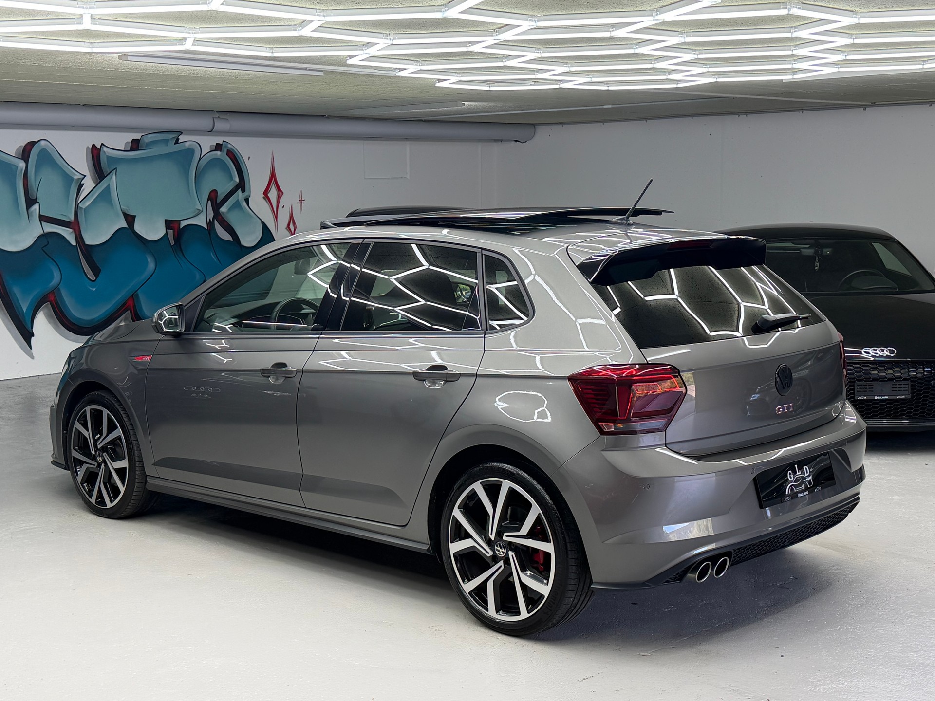 VW Polo 2.0 TSI GTI DSG-image-6