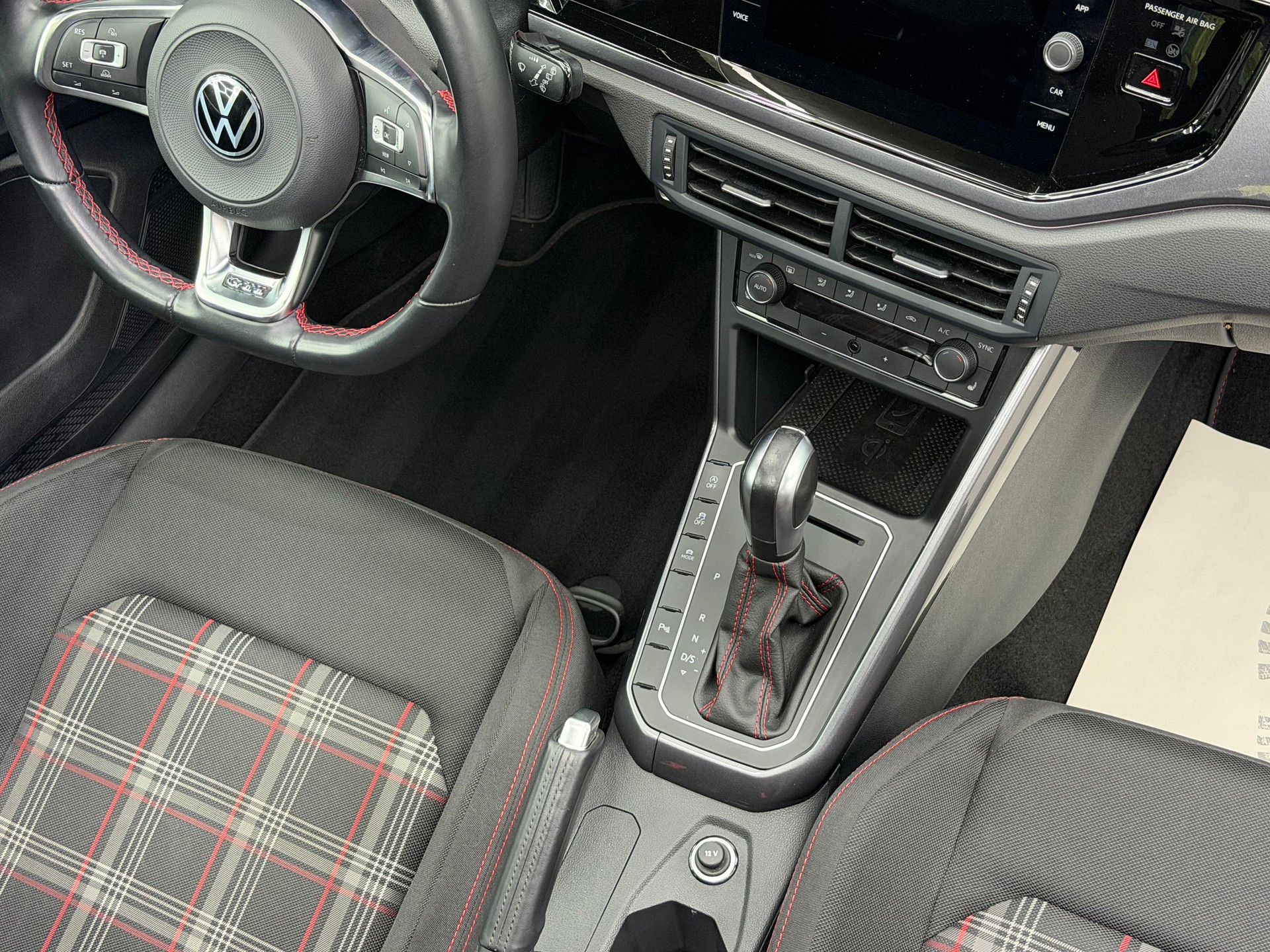 VW Polo 2.0 TSI GTI DSG-image-10