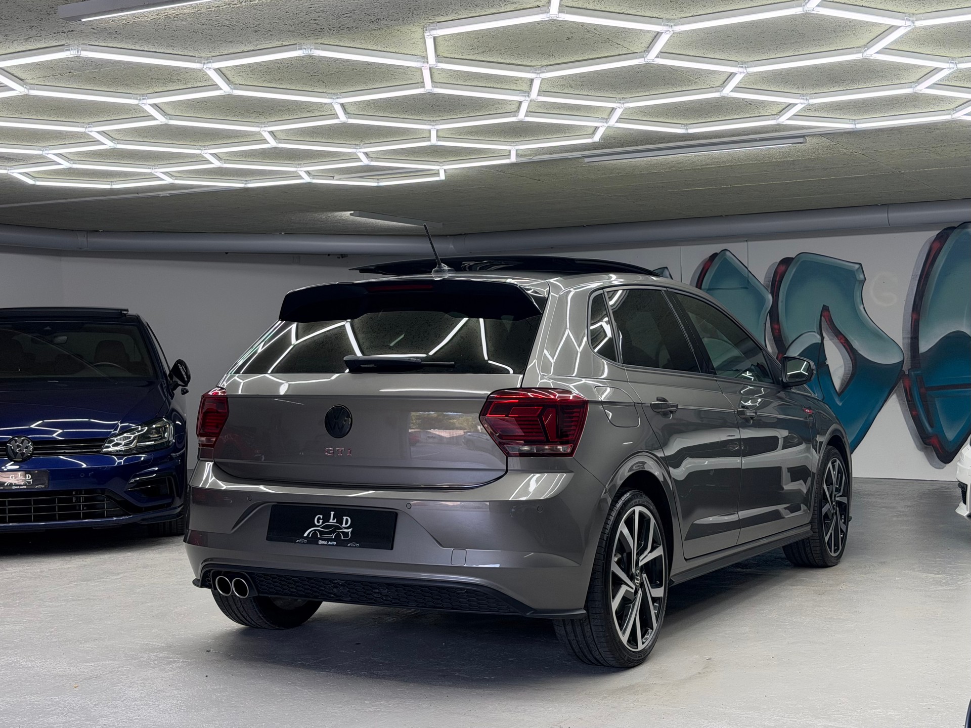 VW Polo 2.0 TSI GTI DSG-image-4