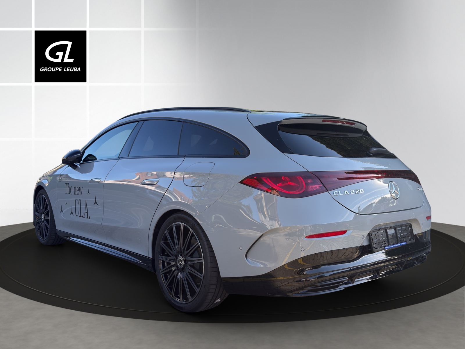 MERCEDES-BENZ CLA Shooting Brake 220 4Matic 8G-DCT-image-2