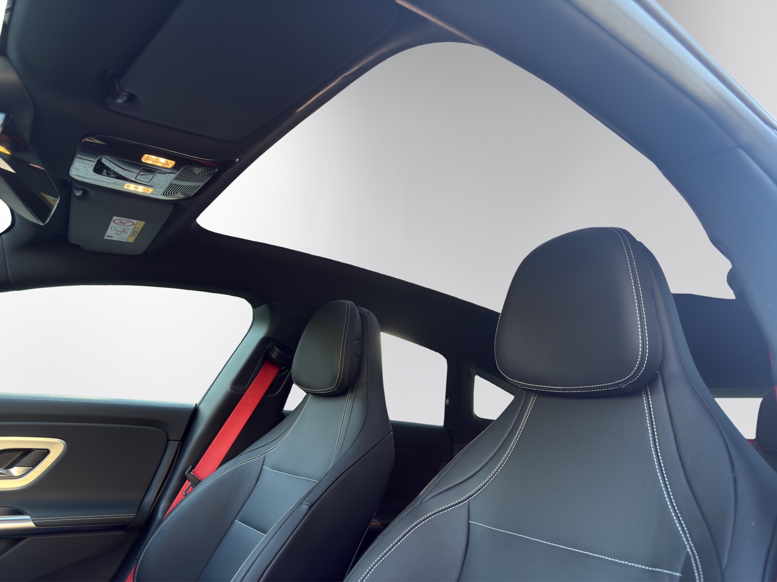 MERCEDES-BENZ CLA Shooting Brake 220 4Matic 8G-DCT-image-8
