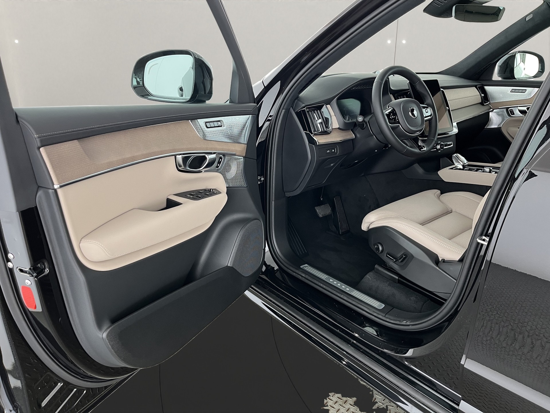 VOLVO XC90 2.0 T8 TE Ultra Dark eAWD-image-8