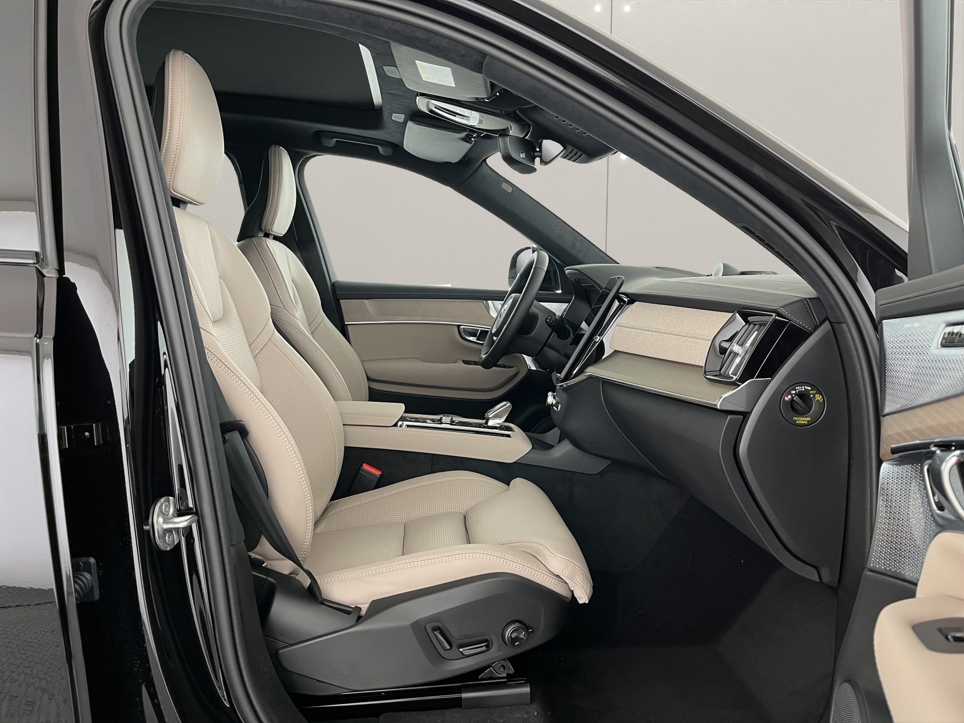 VOLVO XC90 2.0 T8 TE Ultra Dark eAWD-image-7