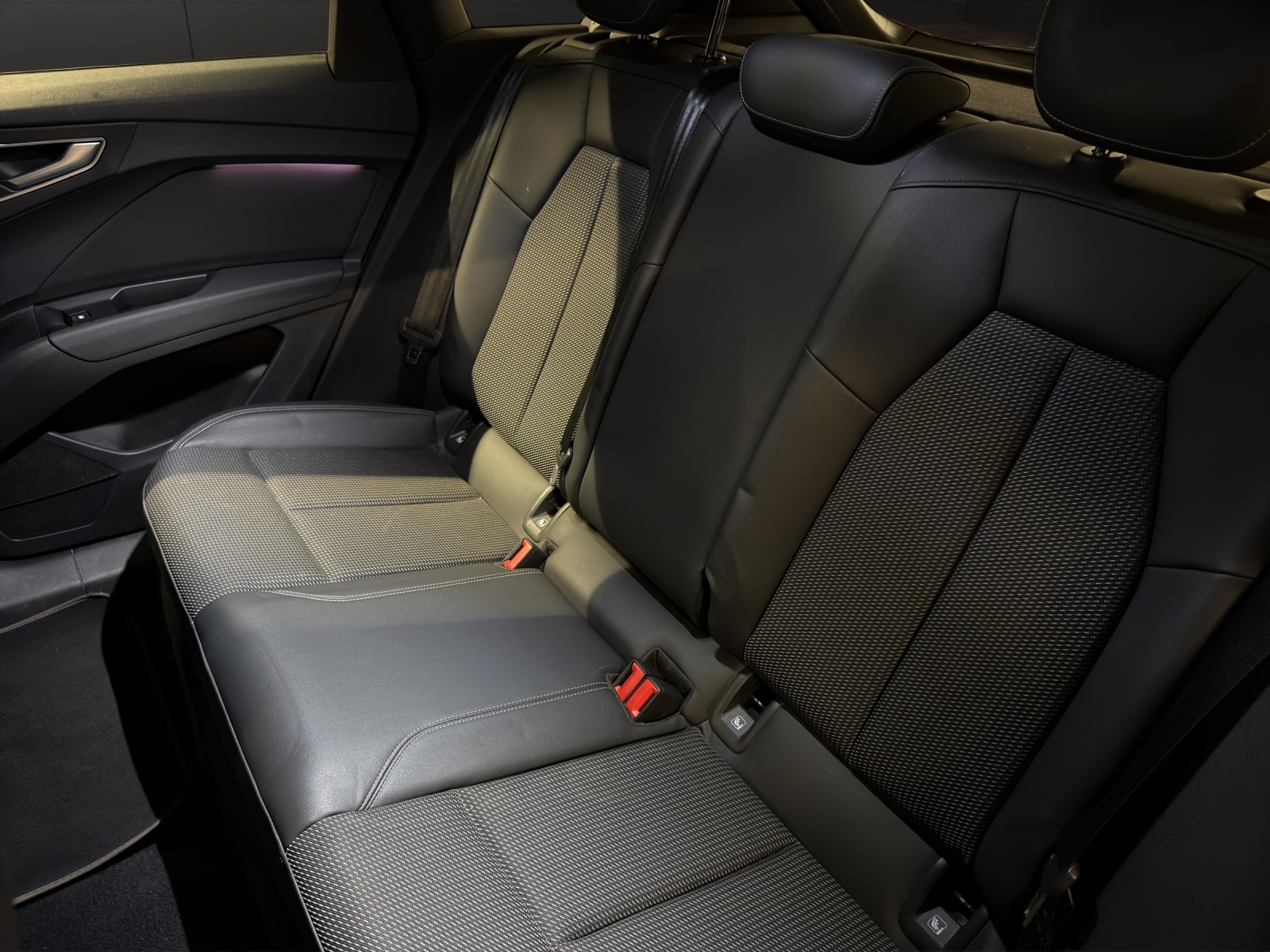 AUDI Q4 e-tron 35-image-10