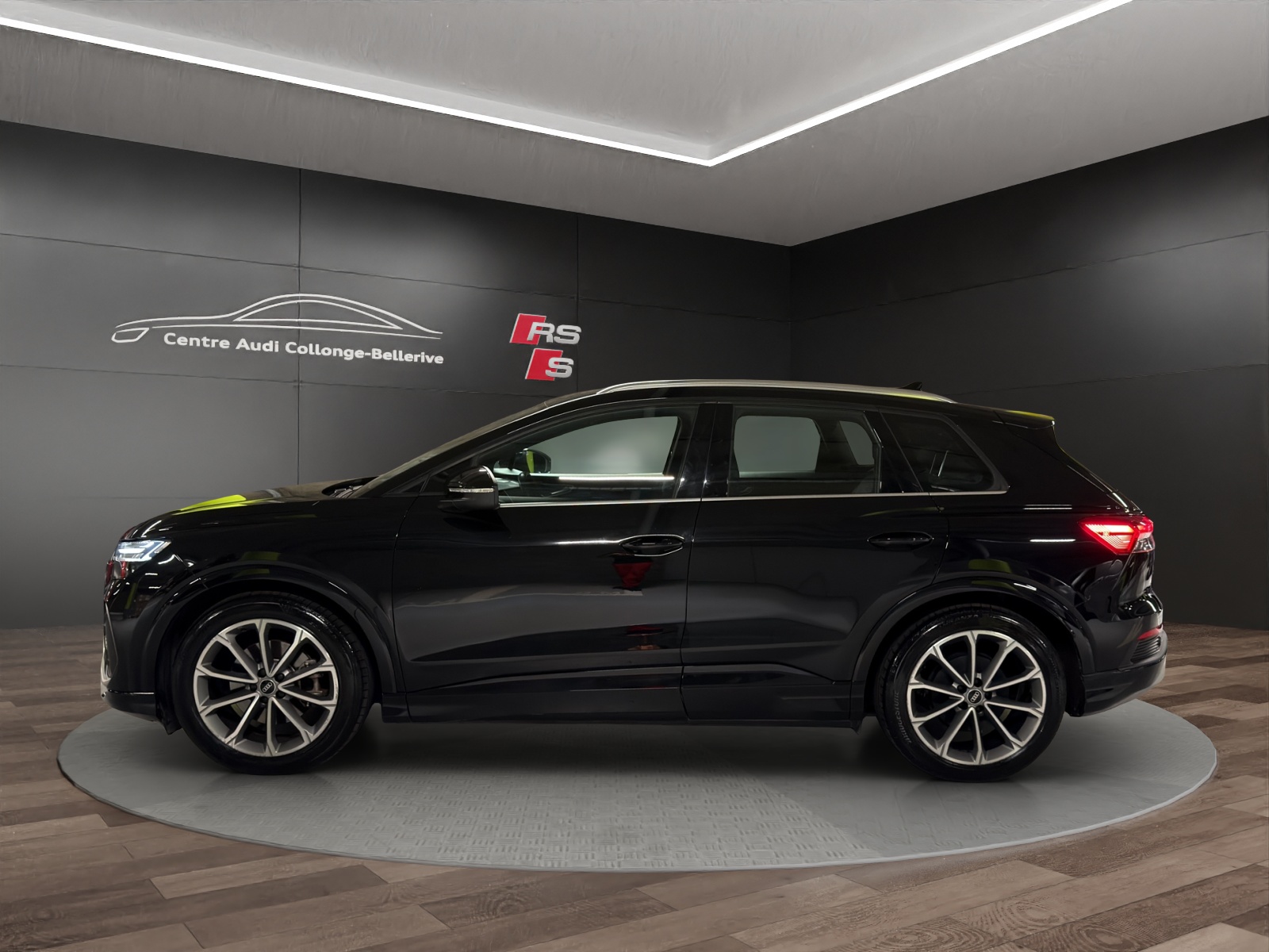 AUDI Q4 e-tron 35-image-2
