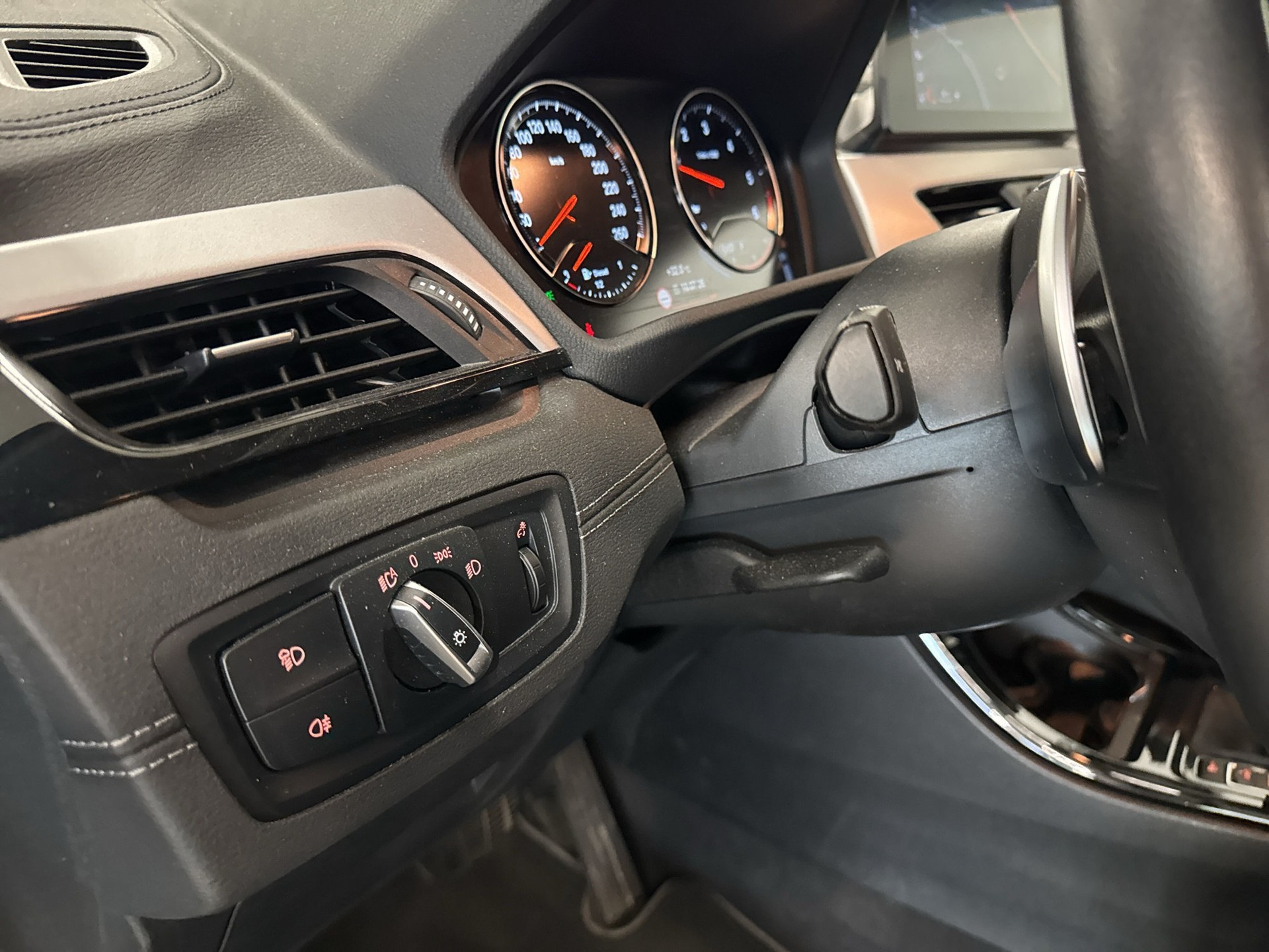 BMW X2 xDrive 18d Steptronic-image-19