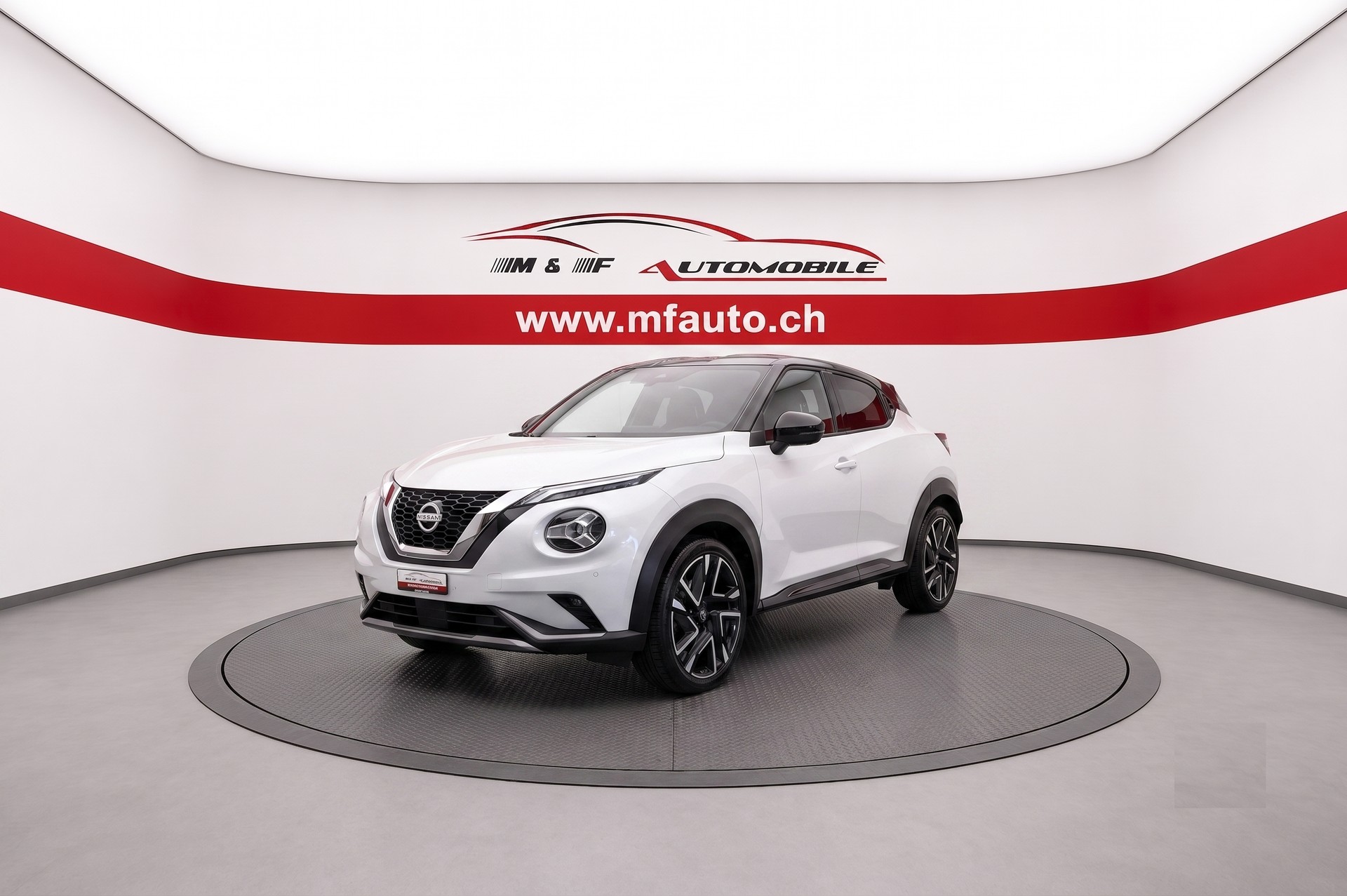 NISSAN Juke 1.0 DIG-T Tekna CH FAHRZEUG-image-0