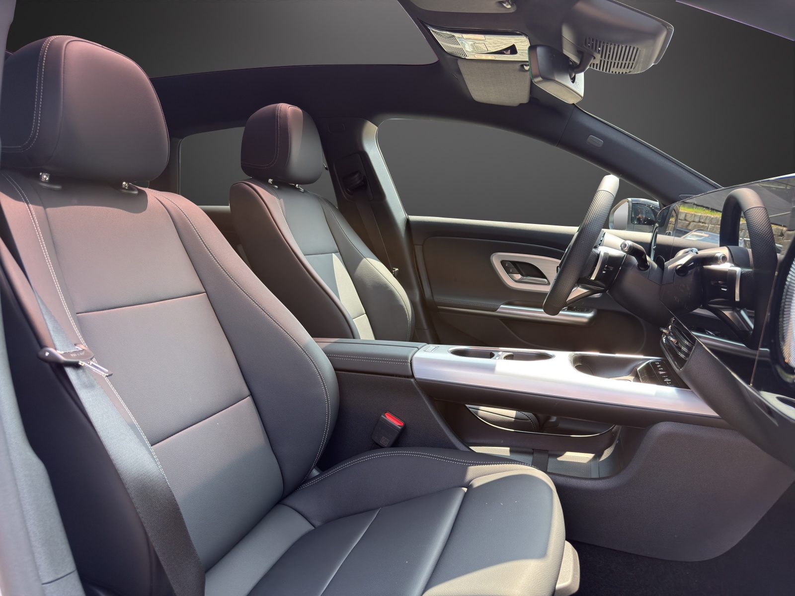 MERCEDES-BENZ CLA Shooting Brake 350 4Matic 85 kWh EQ-image-11