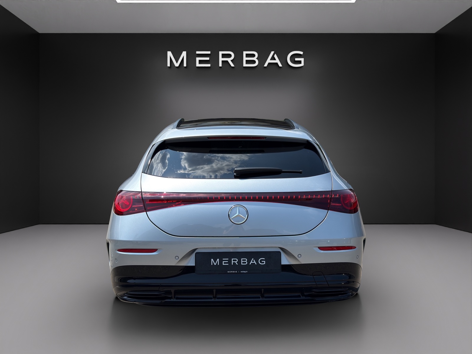 MERCEDES-BENZ CLA Shooting Brake 350 4Matic 85 kWh EQ-image-3