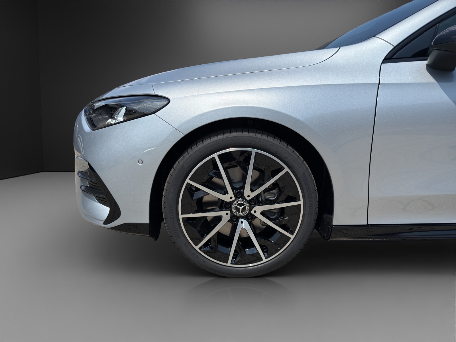 MERCEDES-BENZ CLA Shooting Brake 350 4Matic 85 kWh EQ-image-7