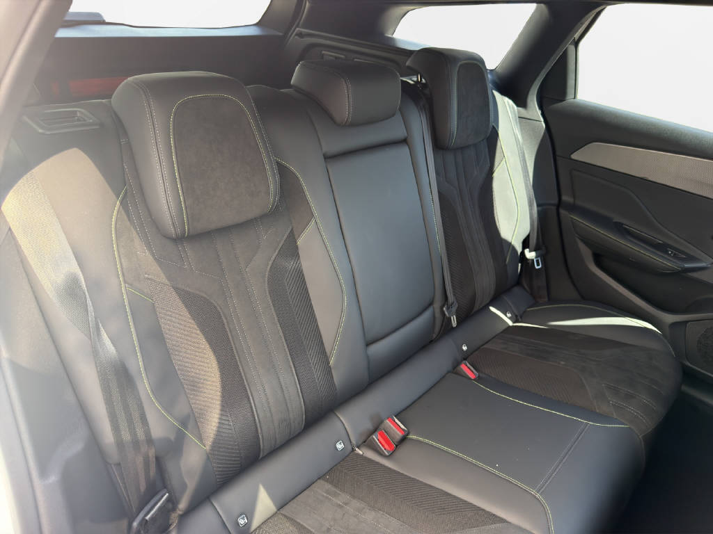 PEUGEOT 308 SW 1.2 PureTech Active-image-7
