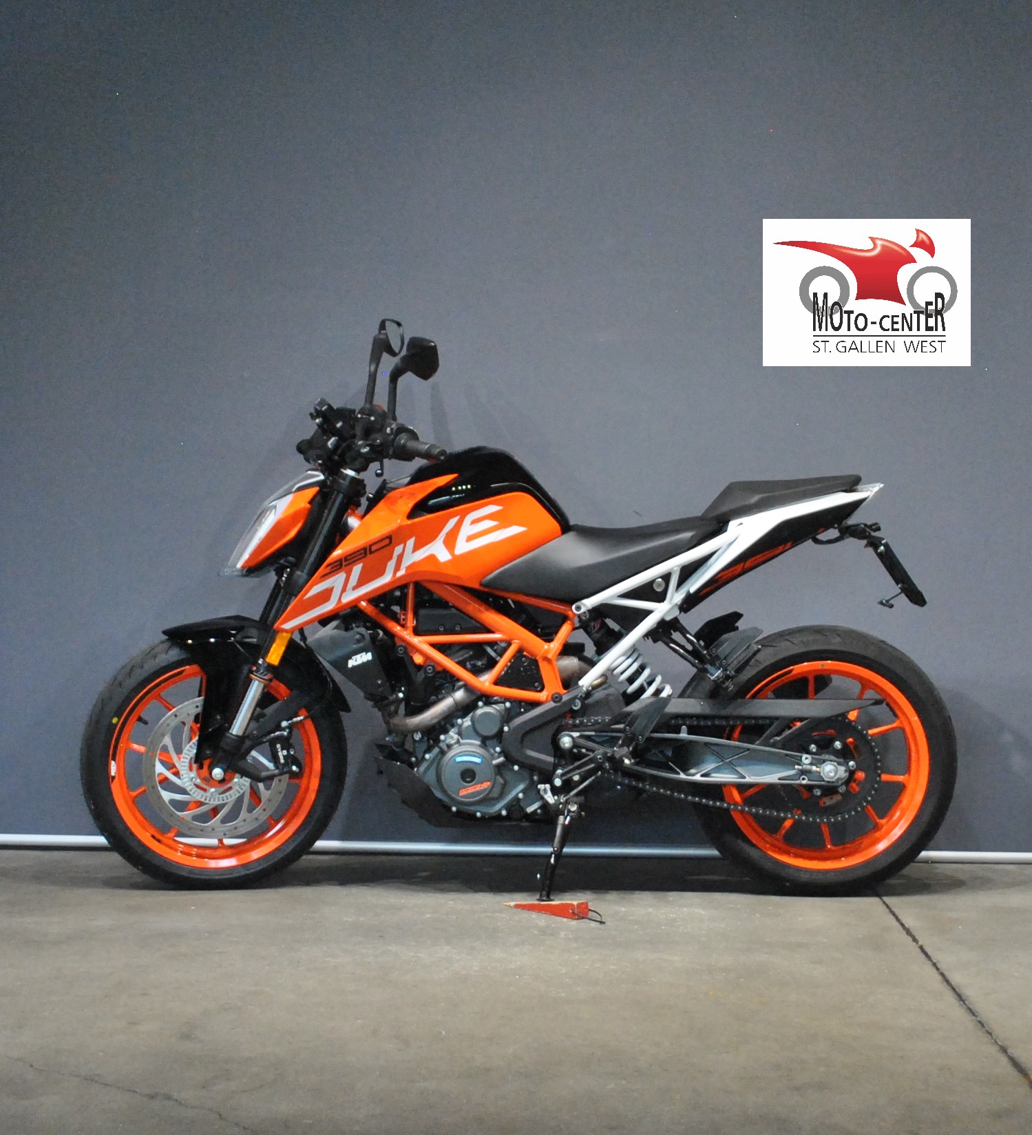 KTM 390 Duke ABS-showroom-element-2