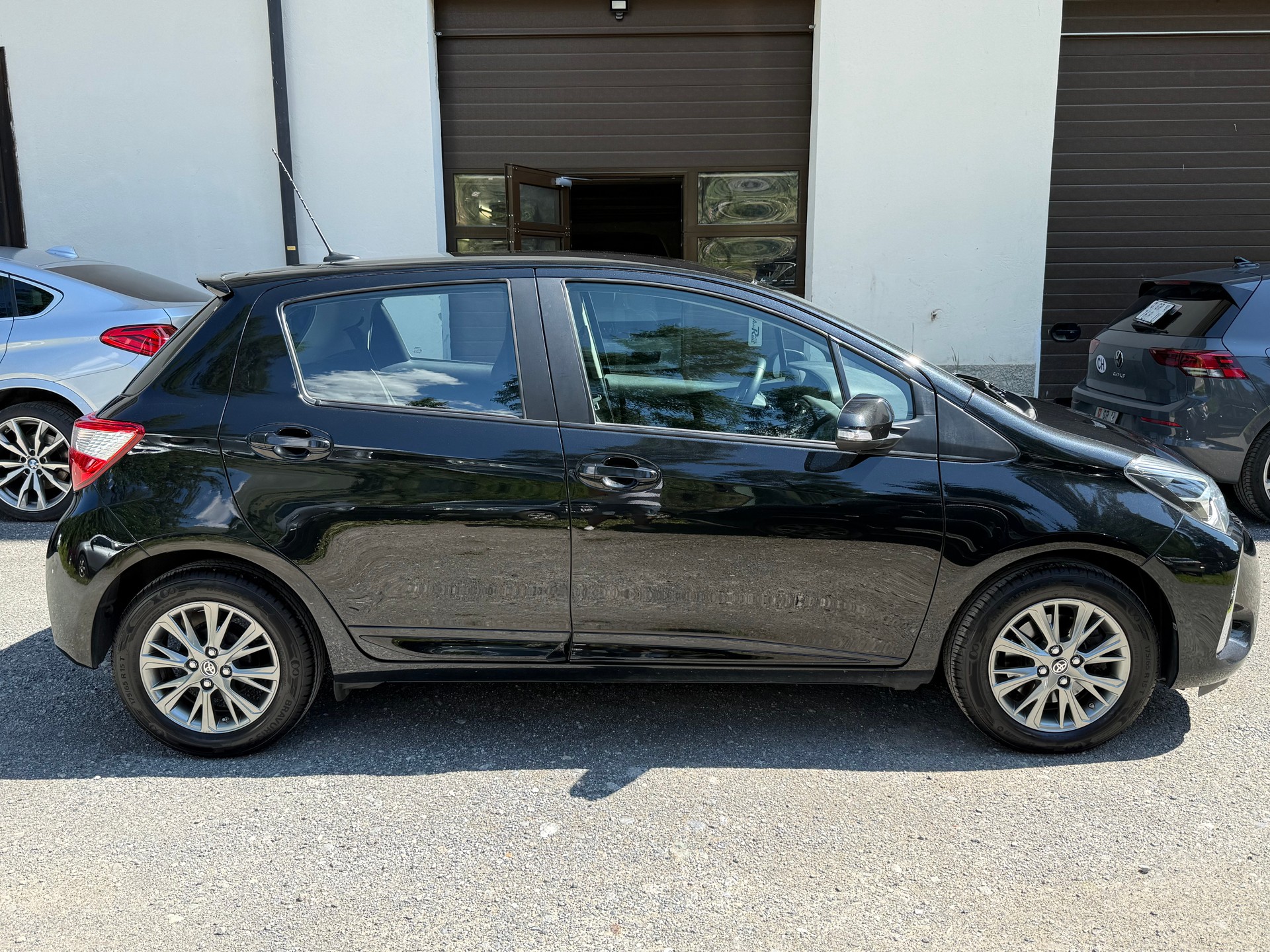 TOYOTA Yaris 1.5 Style-image-3