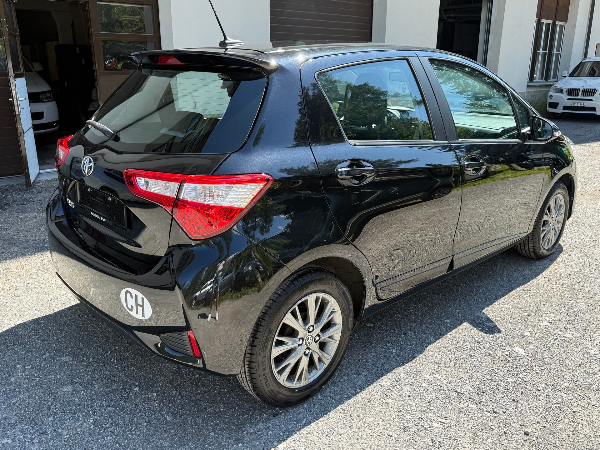 TOYOTA Yaris 1.5 Style-image-4