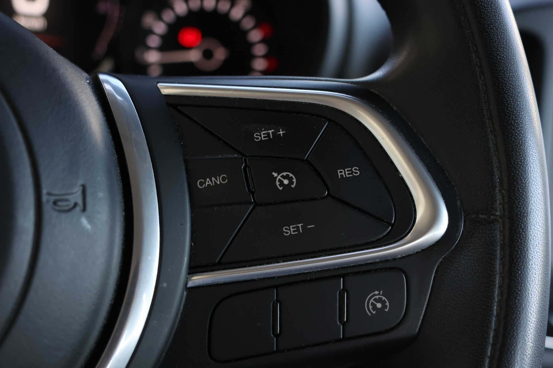 FIAT 500L 1.4 TB 16V Cross-image-23