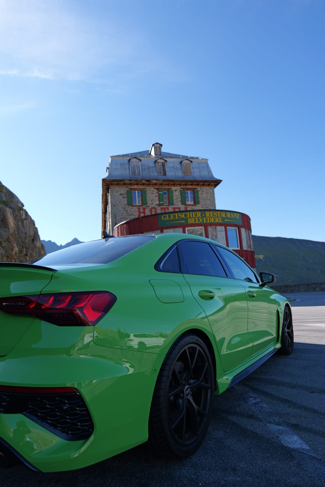 AUDI RS3 Limousine 2.5 TFSI quattro S-Tronic-image-1