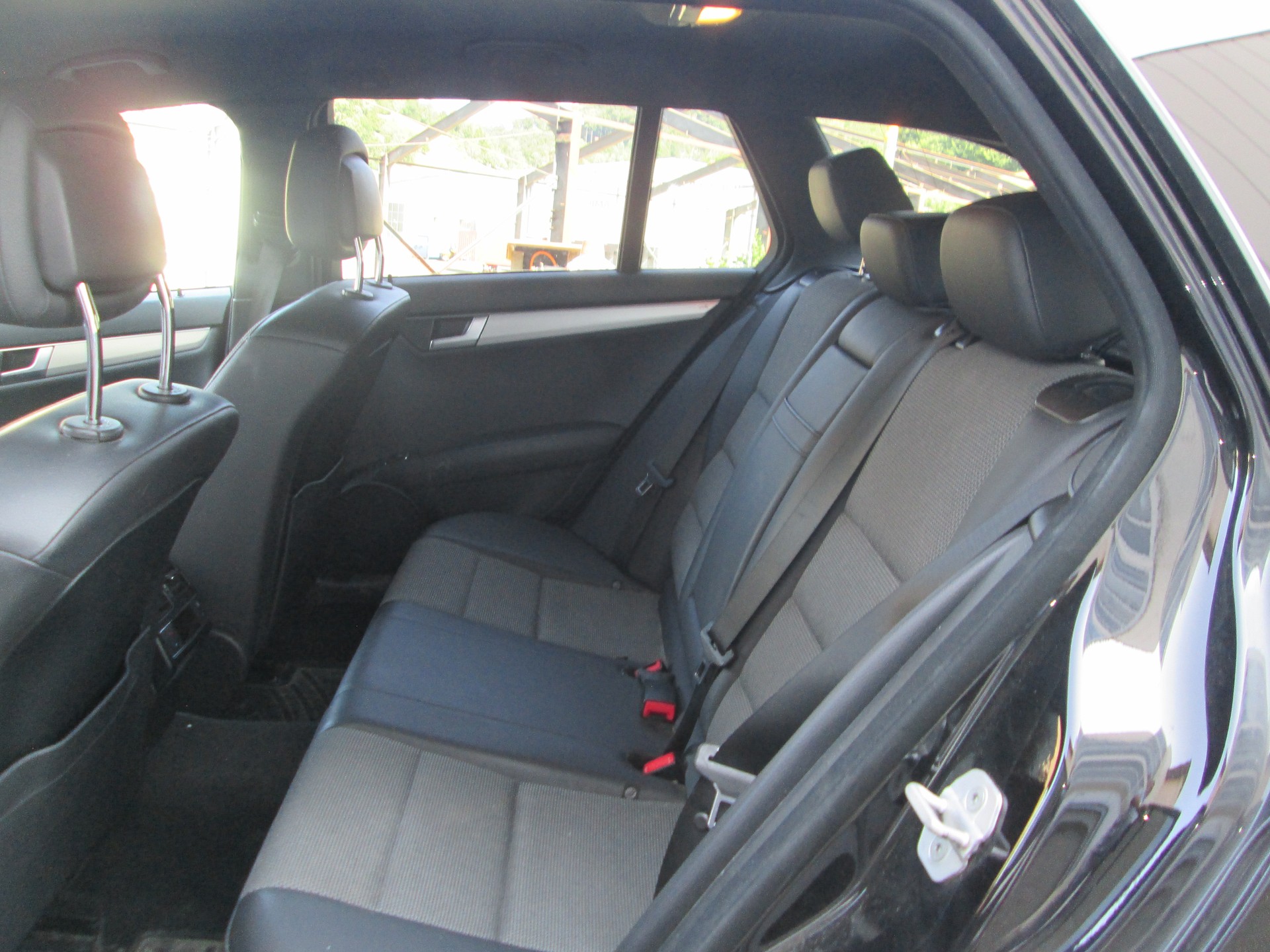 MERCEDES-BENZ C 250 CDI Athletic Edition 4Matic 7G-Tronic-image-8