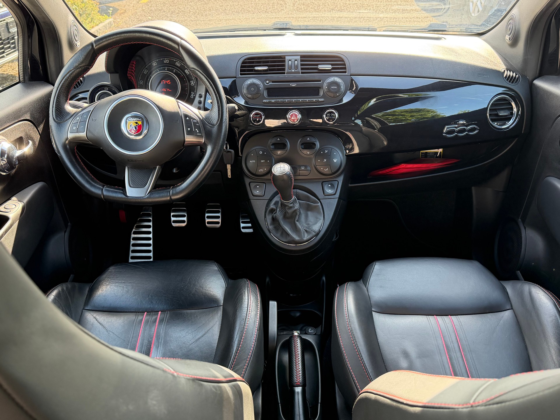 FIAT 500 1.4 16V Turbo Abarth-image-10