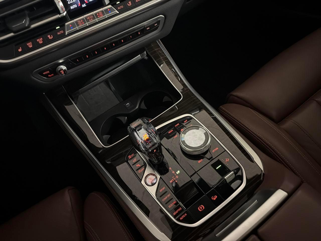 BMW X5 30d xDrive X-Line-image-19