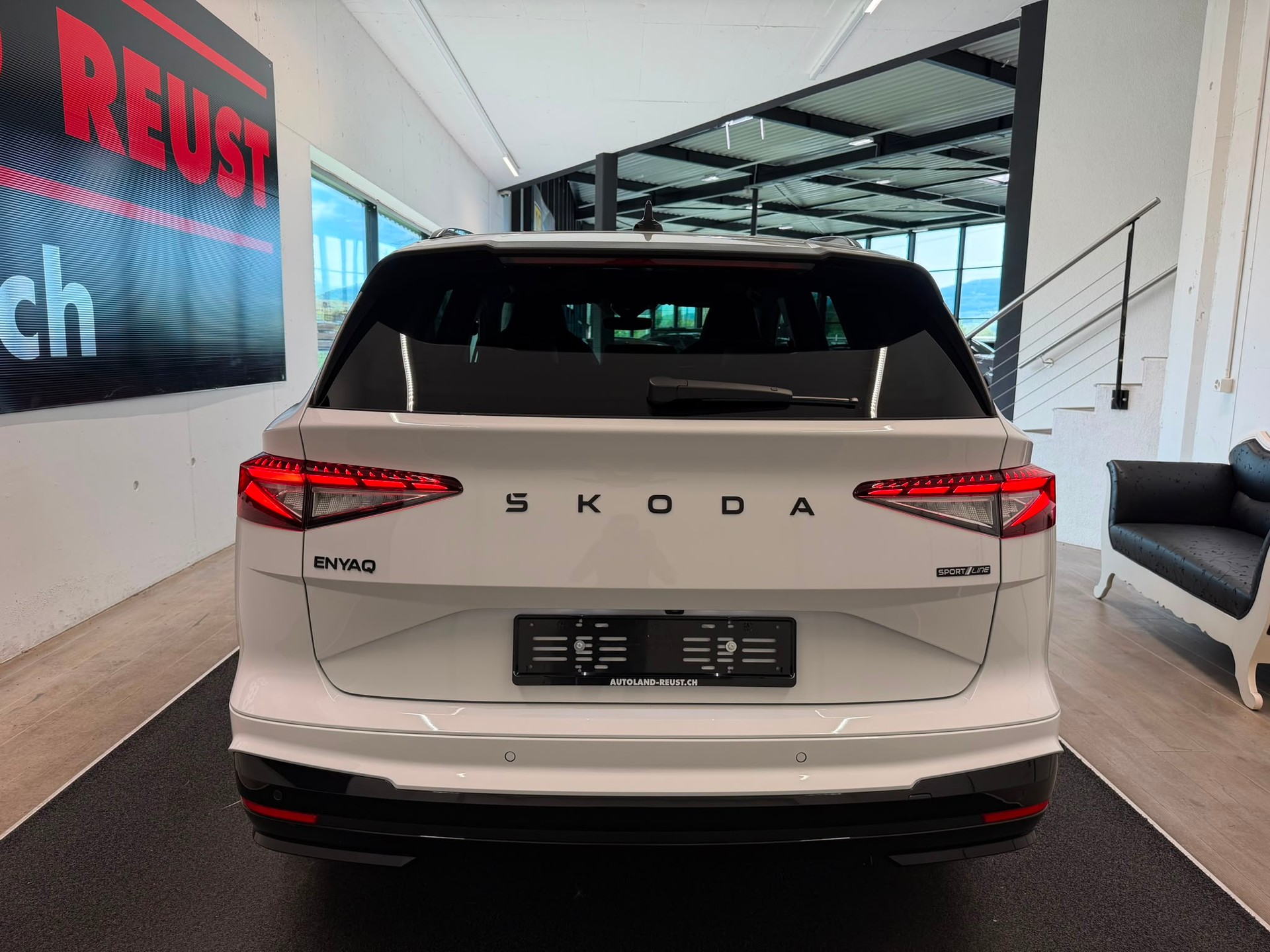 SKODA Enyaq 85x Sportline 4x4-image-7