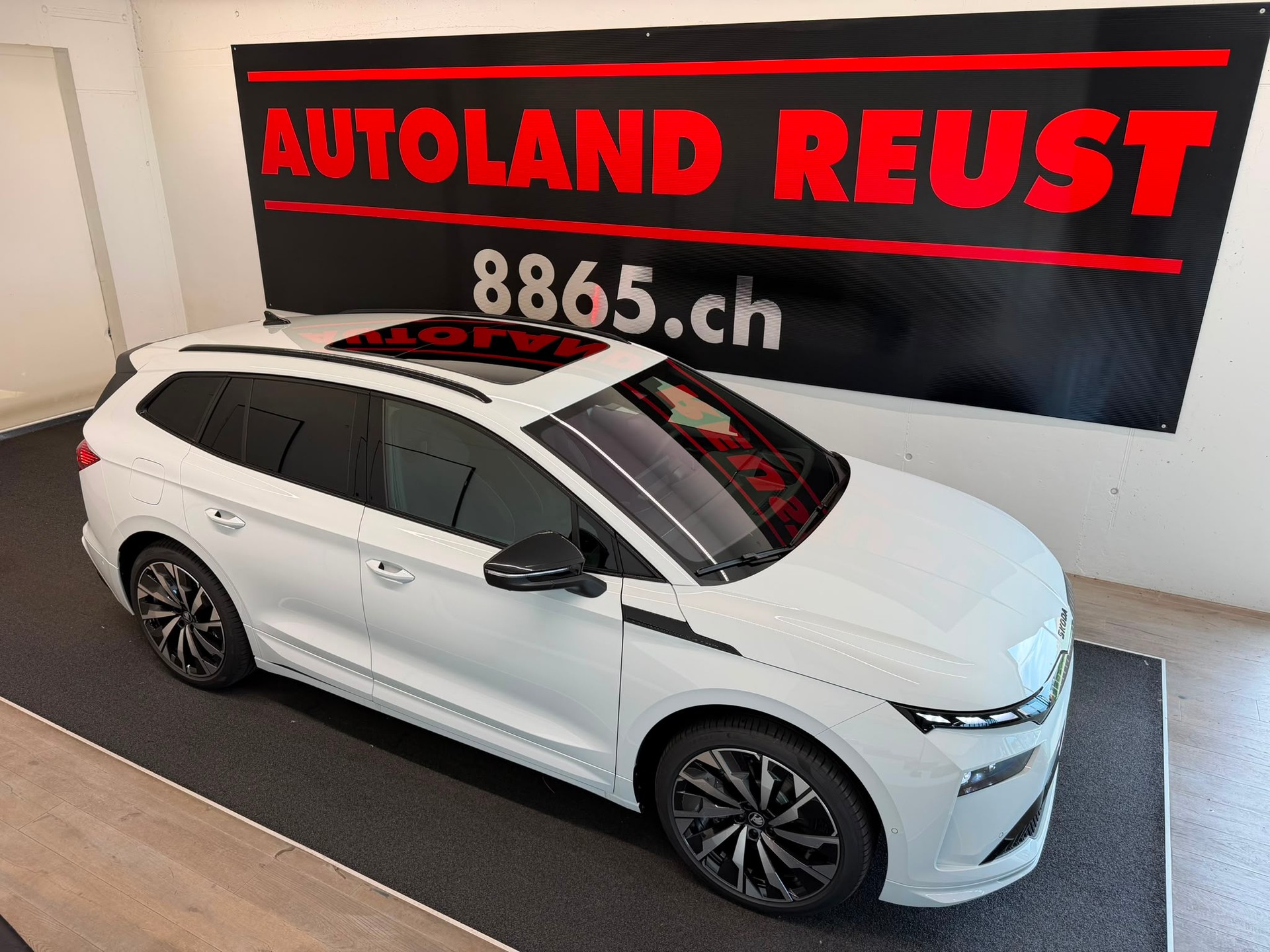 SKODA Enyaq 85x Sportline 4x4-image-4