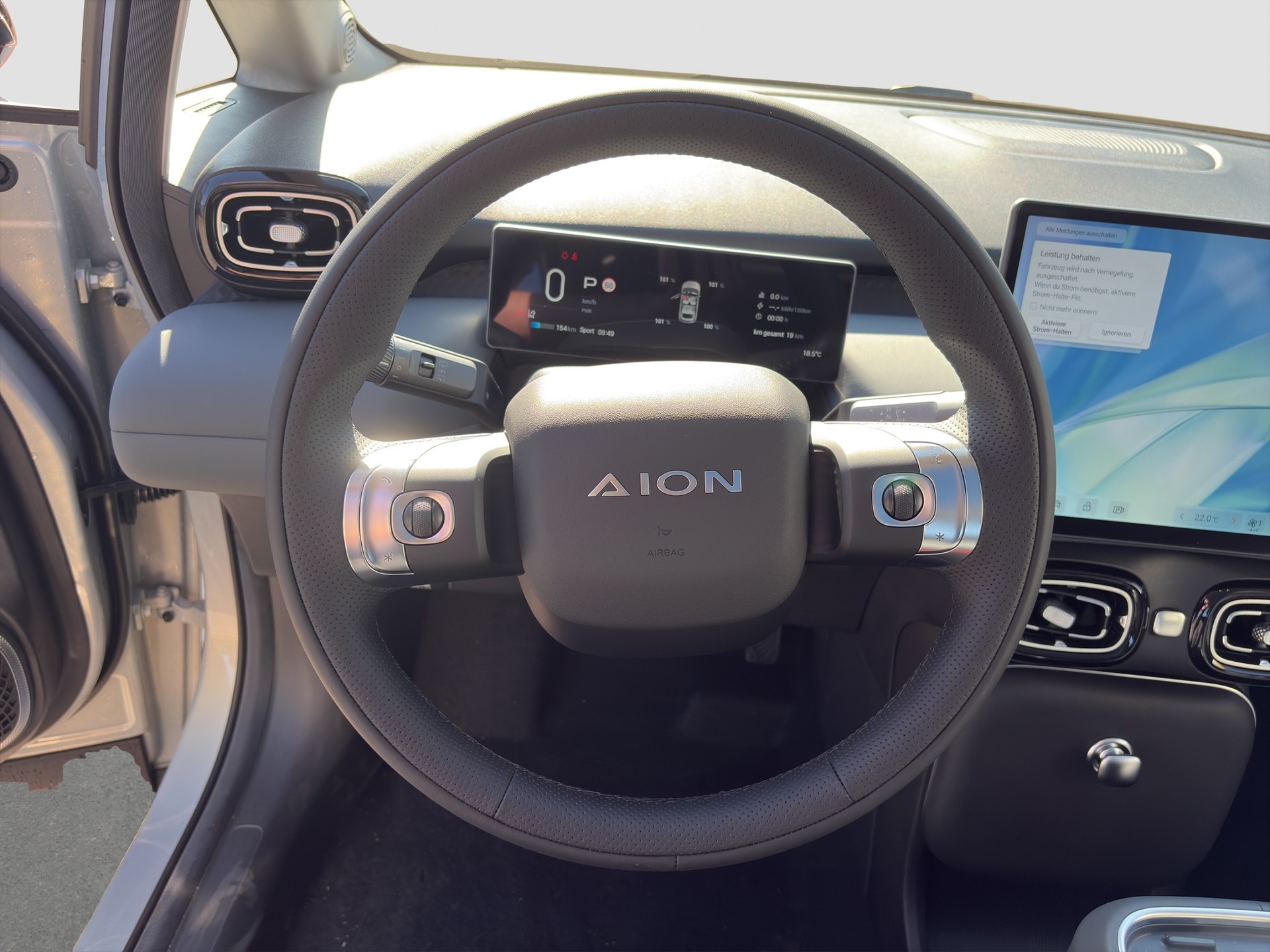 GAC AION UT-image-8