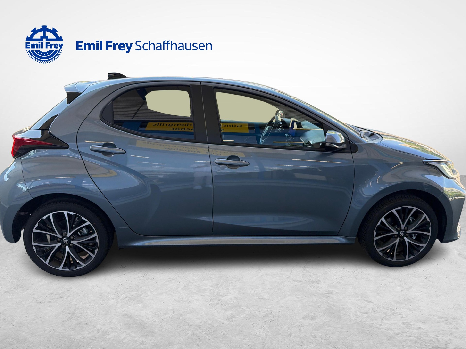 TOYOTA Yaris 1.5 VVT-i HSD Trend-image-5