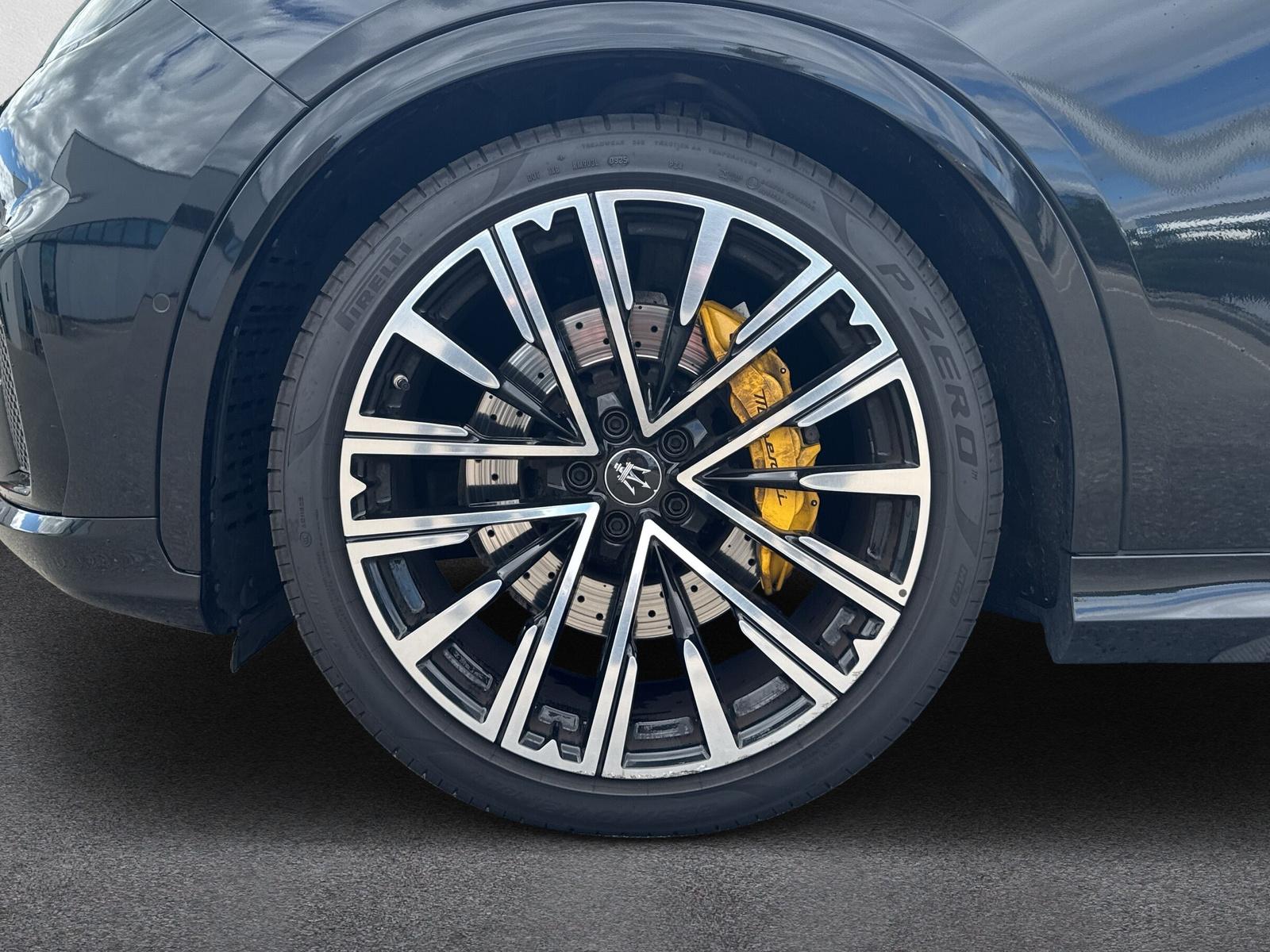 MASERATI Grecale 3.0 V6 Trofeo (CH)-image-8
