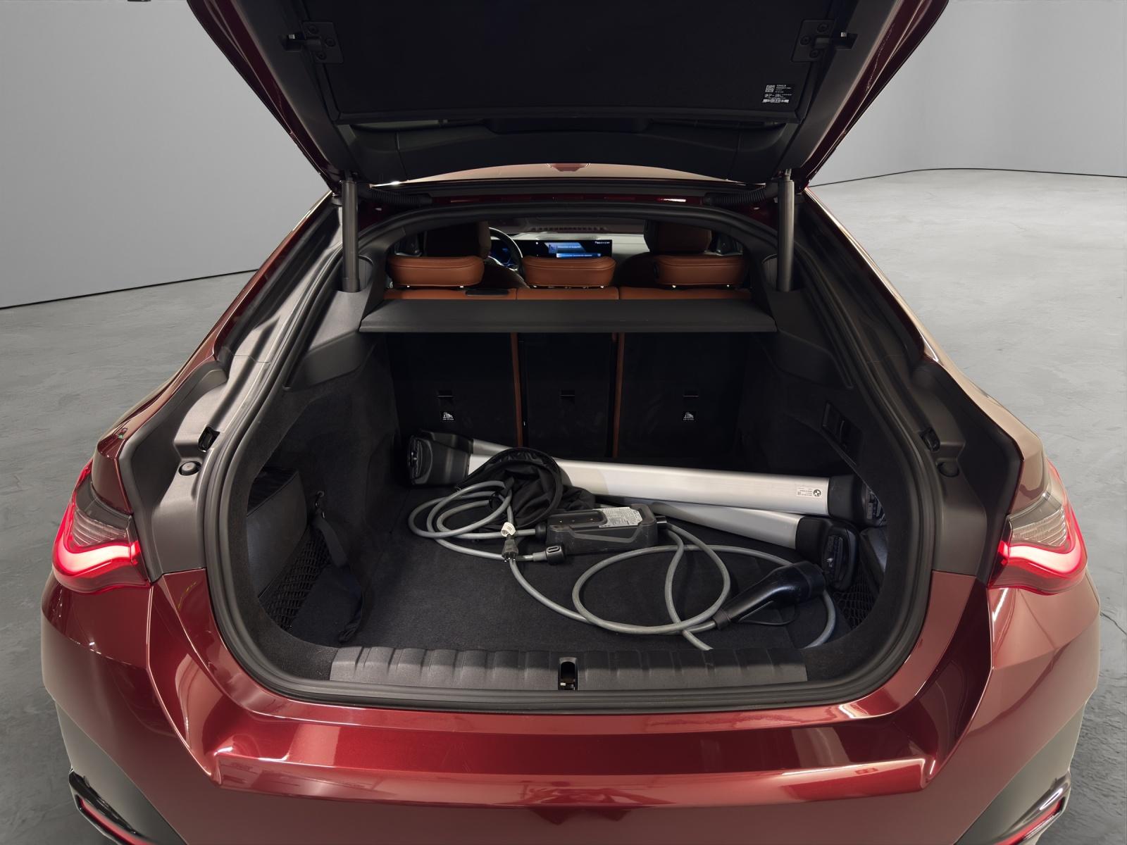 BMW i4 M50-image-9