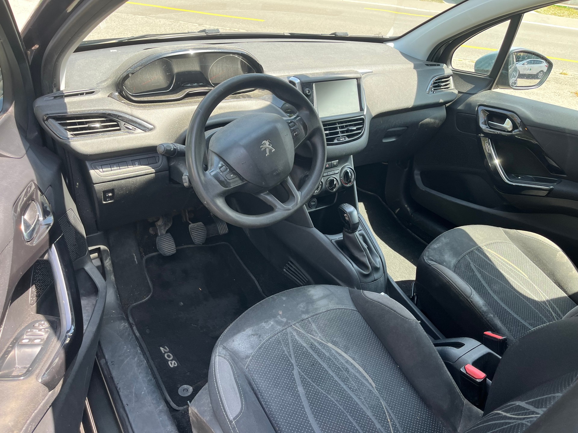 PEUGEOT 208 1.0 VTi Access-image-8