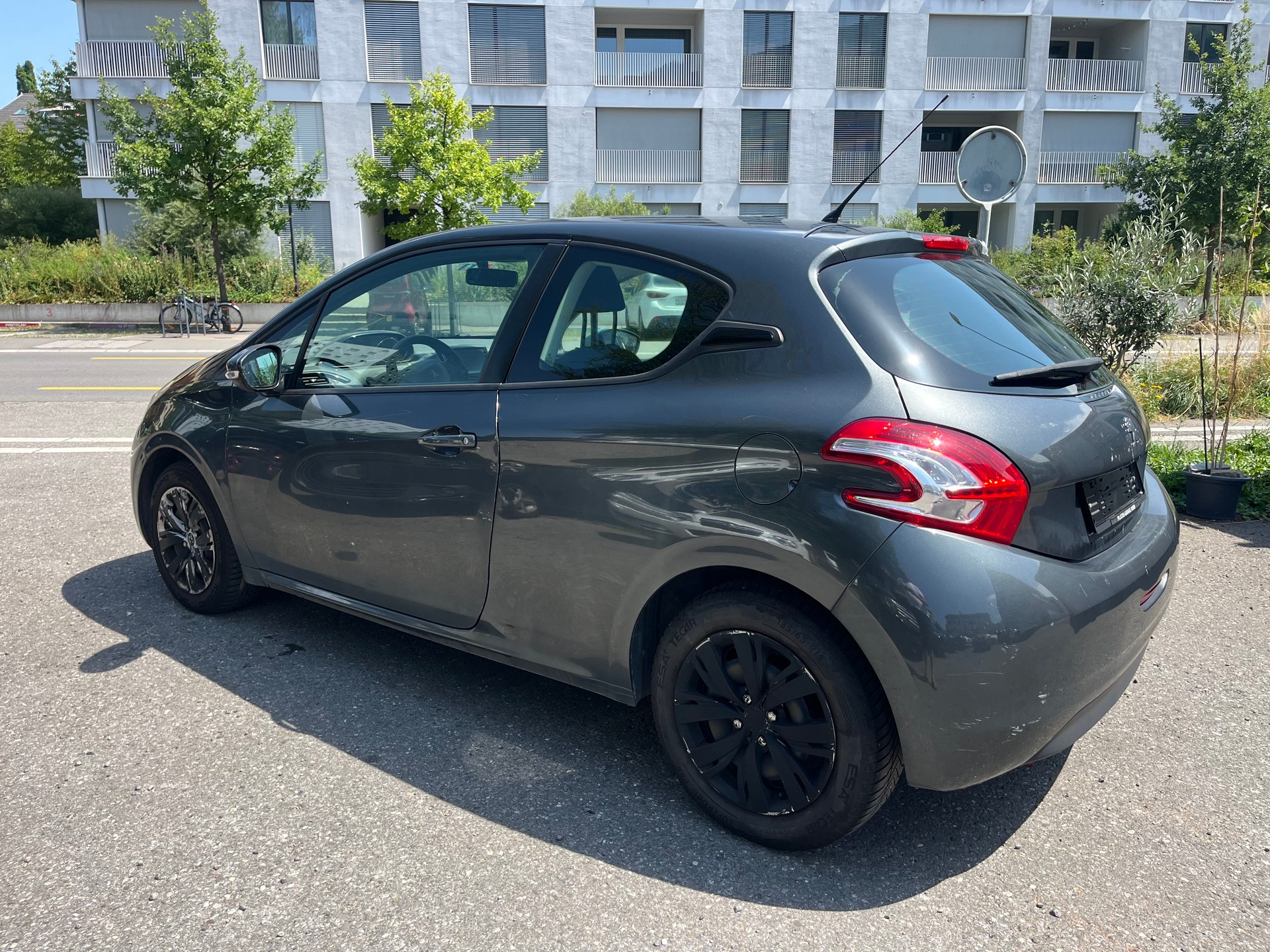 PEUGEOT 208 1.0 VTi Access-image-2