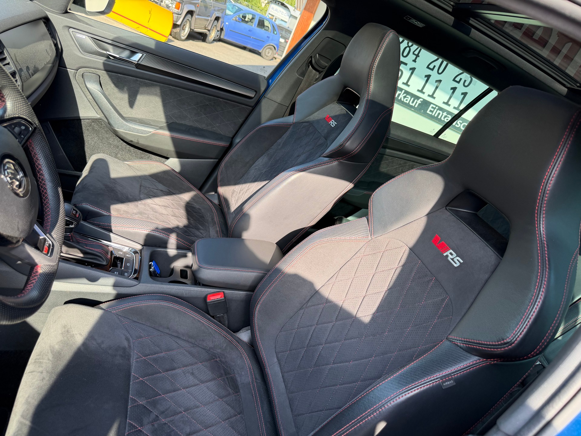 SKODA Kodiaq 2.0 Bi-TDI SCR RS 4x4 DSG-image-18