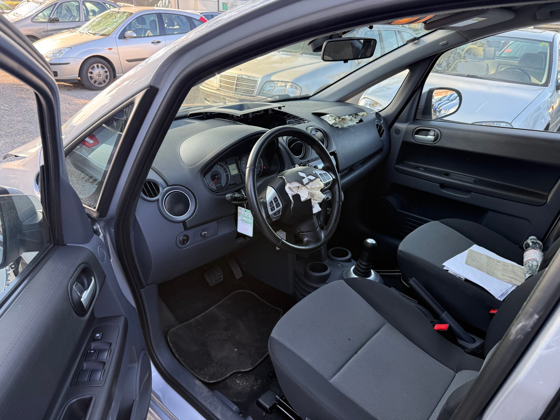 MITSUBISHI Colt 1.3 16V Jubilé (35) Allshift-image-7