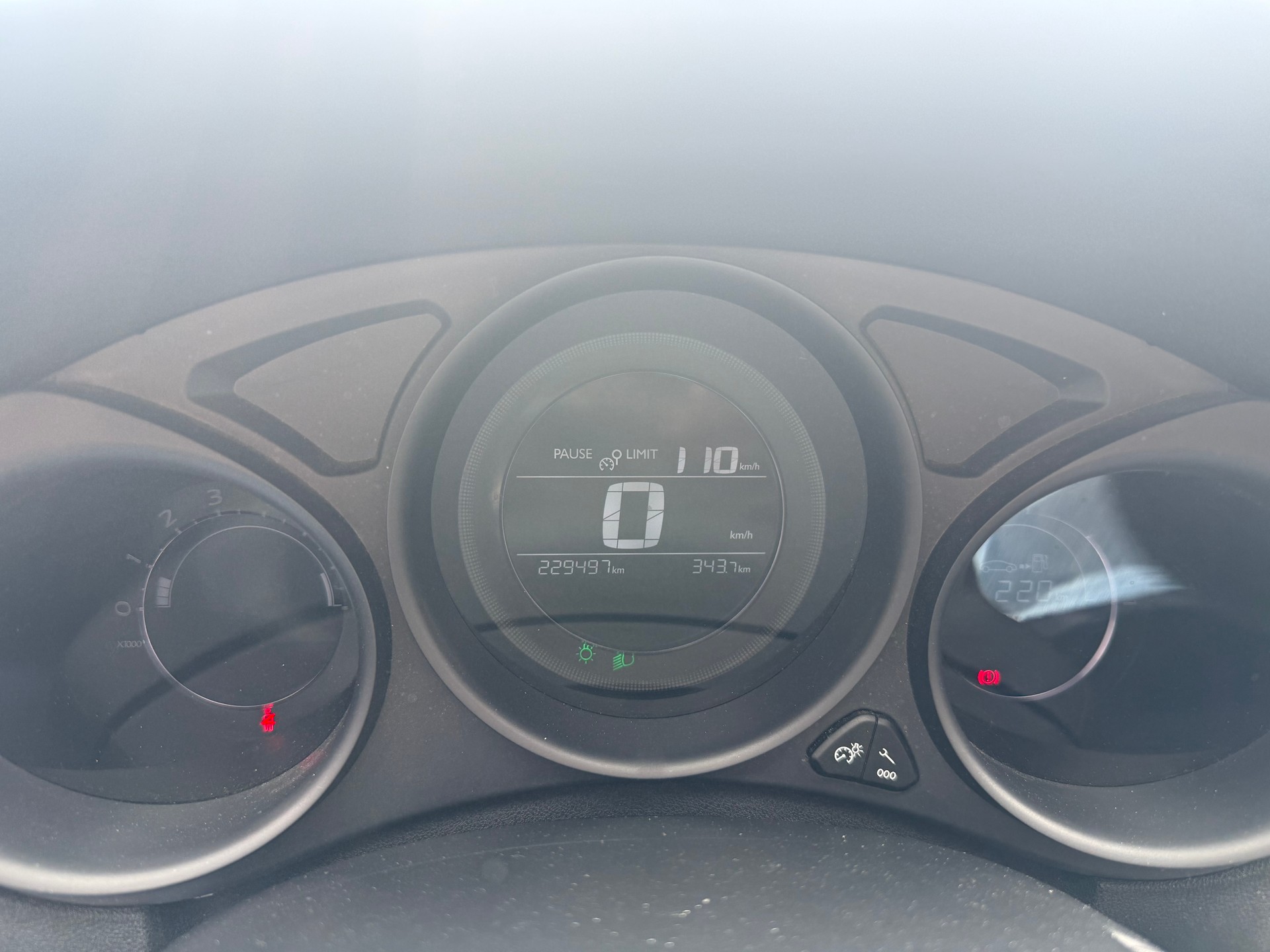 CITROEN C4 1.2 Pure Tech Shine-image-5