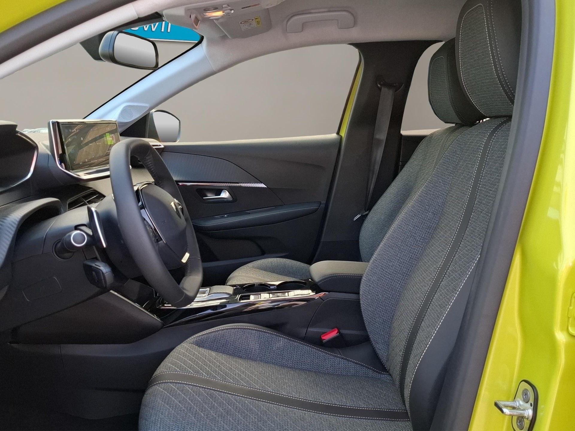 PEUGEOT 208 1.2 PureTech 100 Allure-image-5