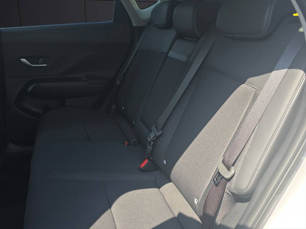 HYUNDAI Kona 1.6 HEV Amplia-image-11