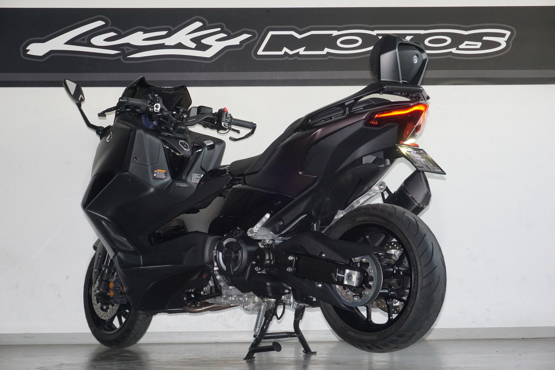 YAMAHA T-MAX Tech-Max XP 560-image-3