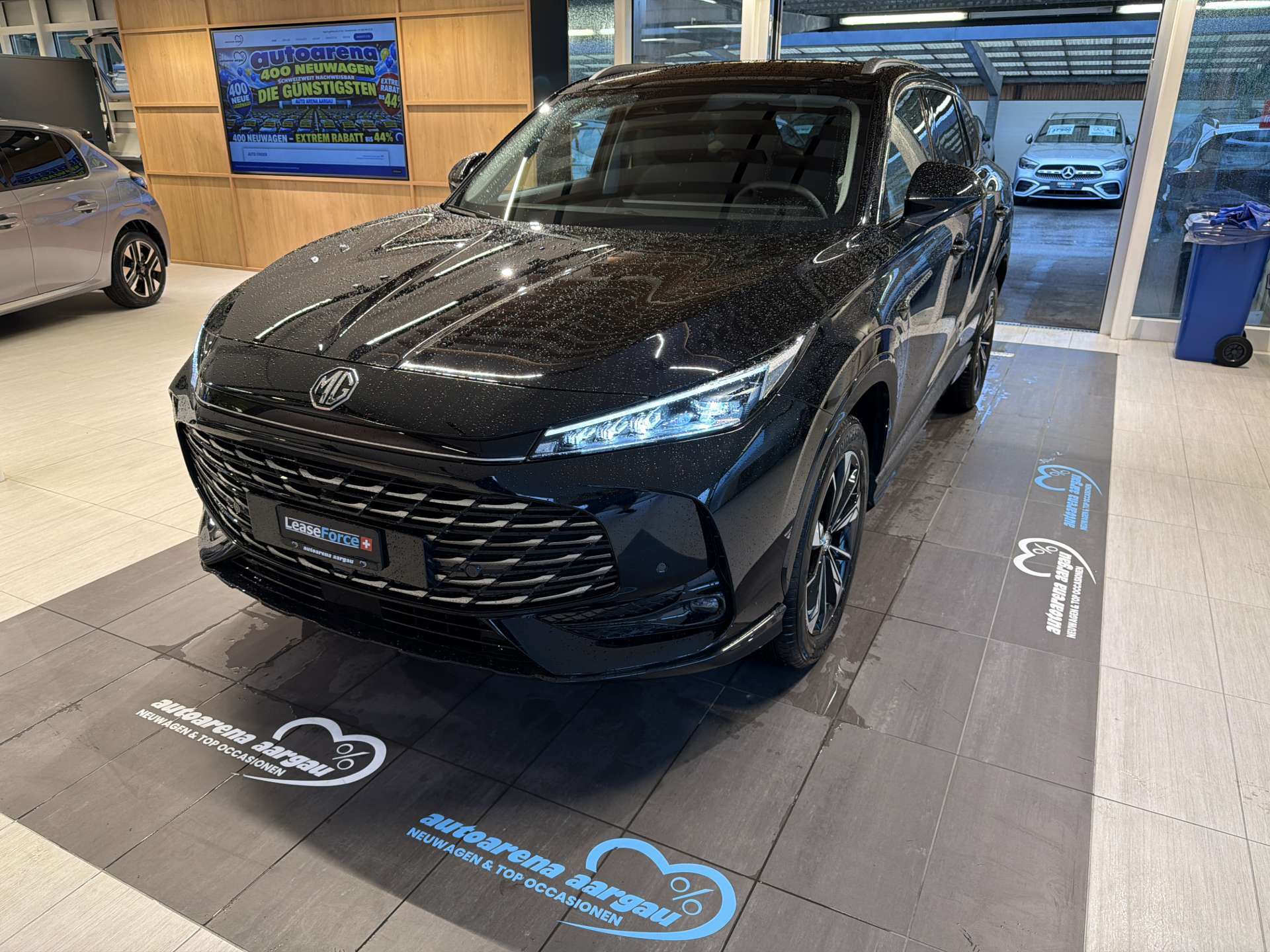 MG HS 1.5 T Hybrid+ Luxury 224PS Automat-image-0