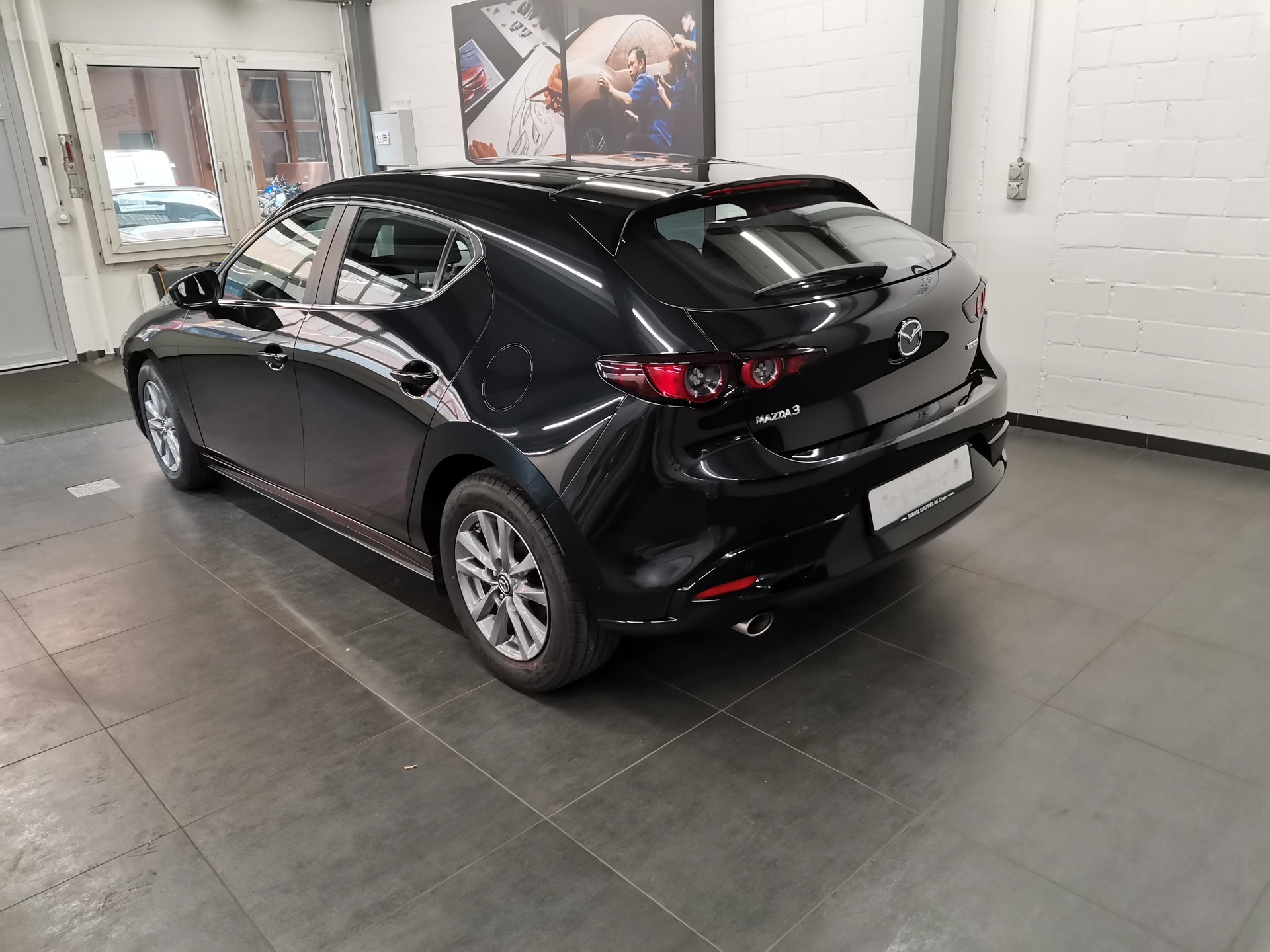 MAZDA 3 Hatchback 2.0 122 Ambition-image-3