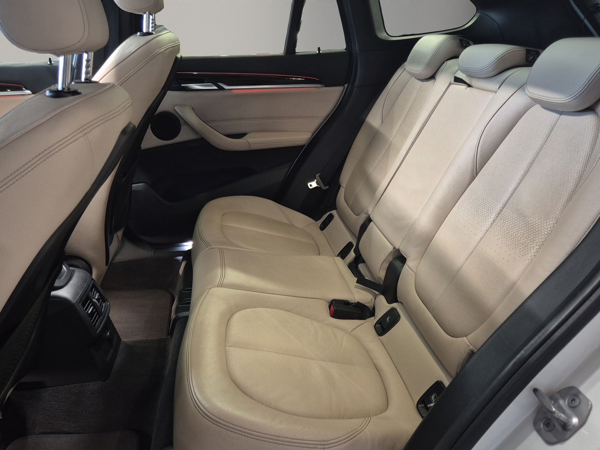 BMW X1 xDrive 20d M Sport Steptronic-image-13
