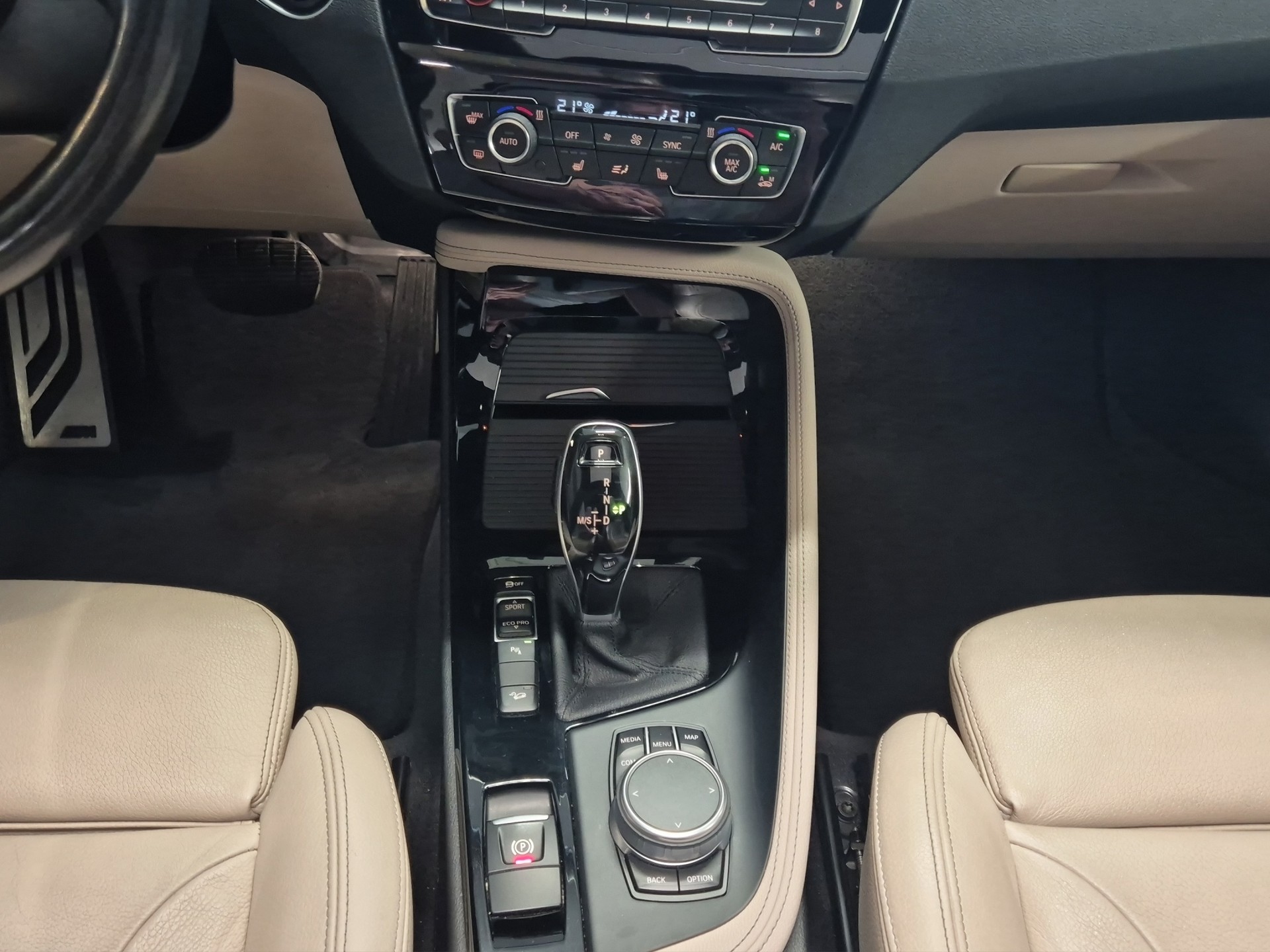 BMW X1 xDrive 20d M Sport Steptronic-image-10
