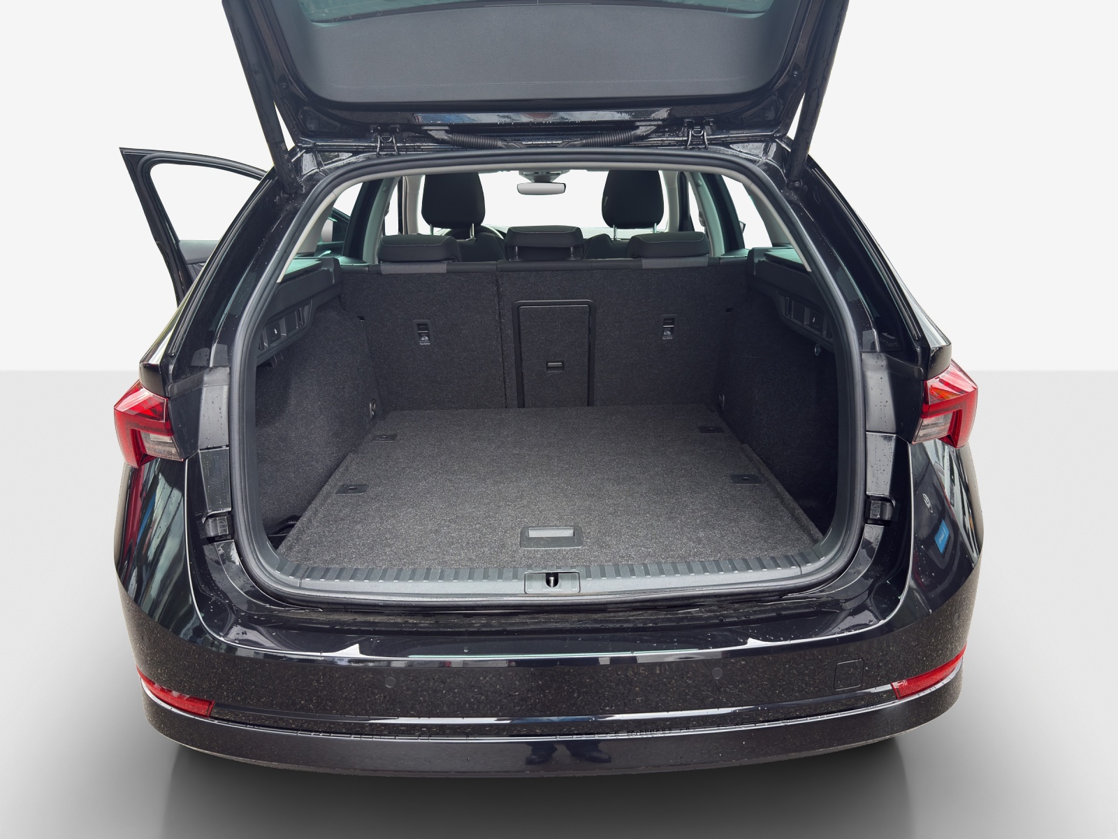 SKODA Octavia Combi 1.5 TSI mHEV DSG Ambition-image-12