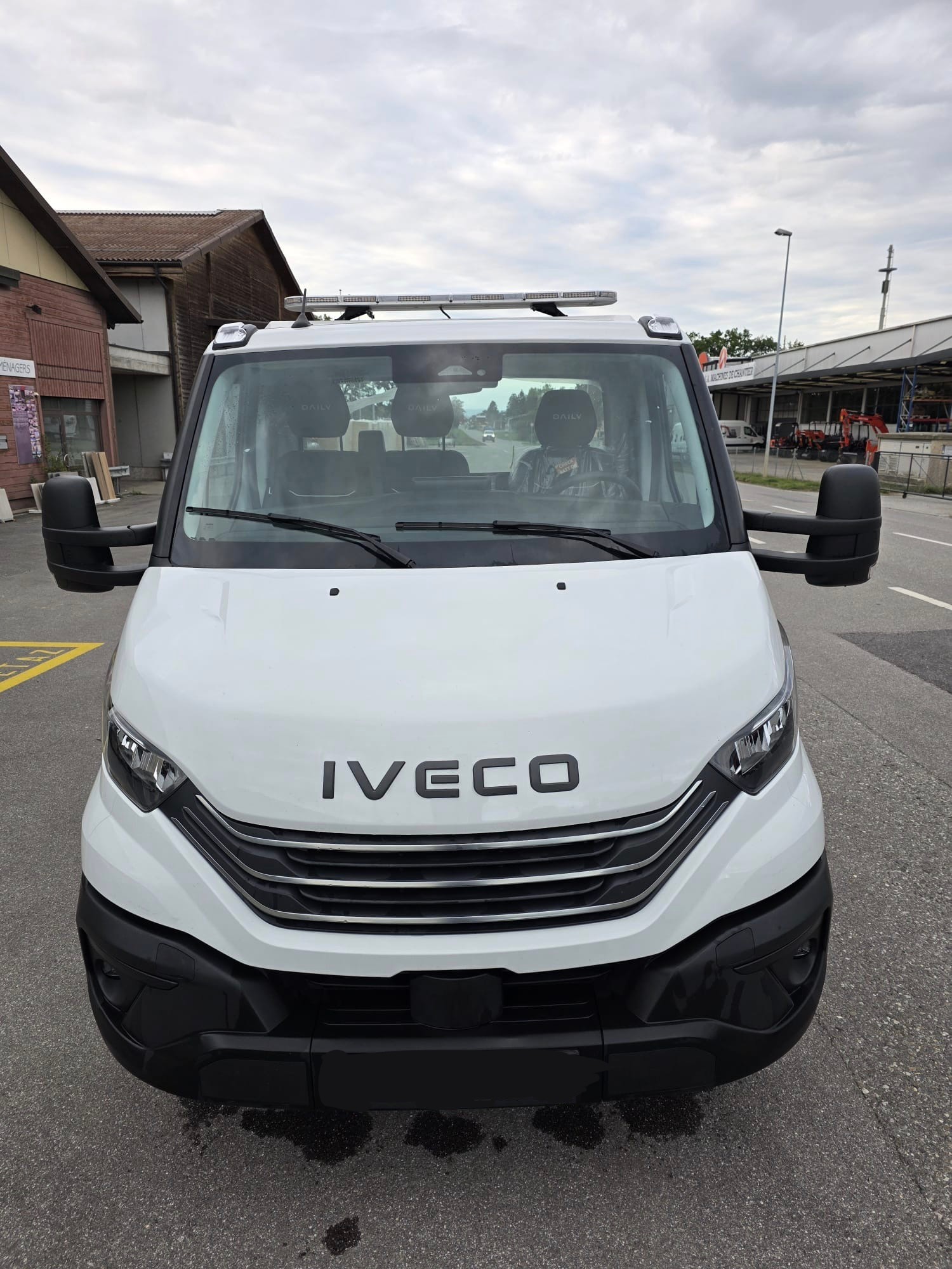 IVECO 35S18HA8 - 3.0 Diesel Dépanneuse-image-4