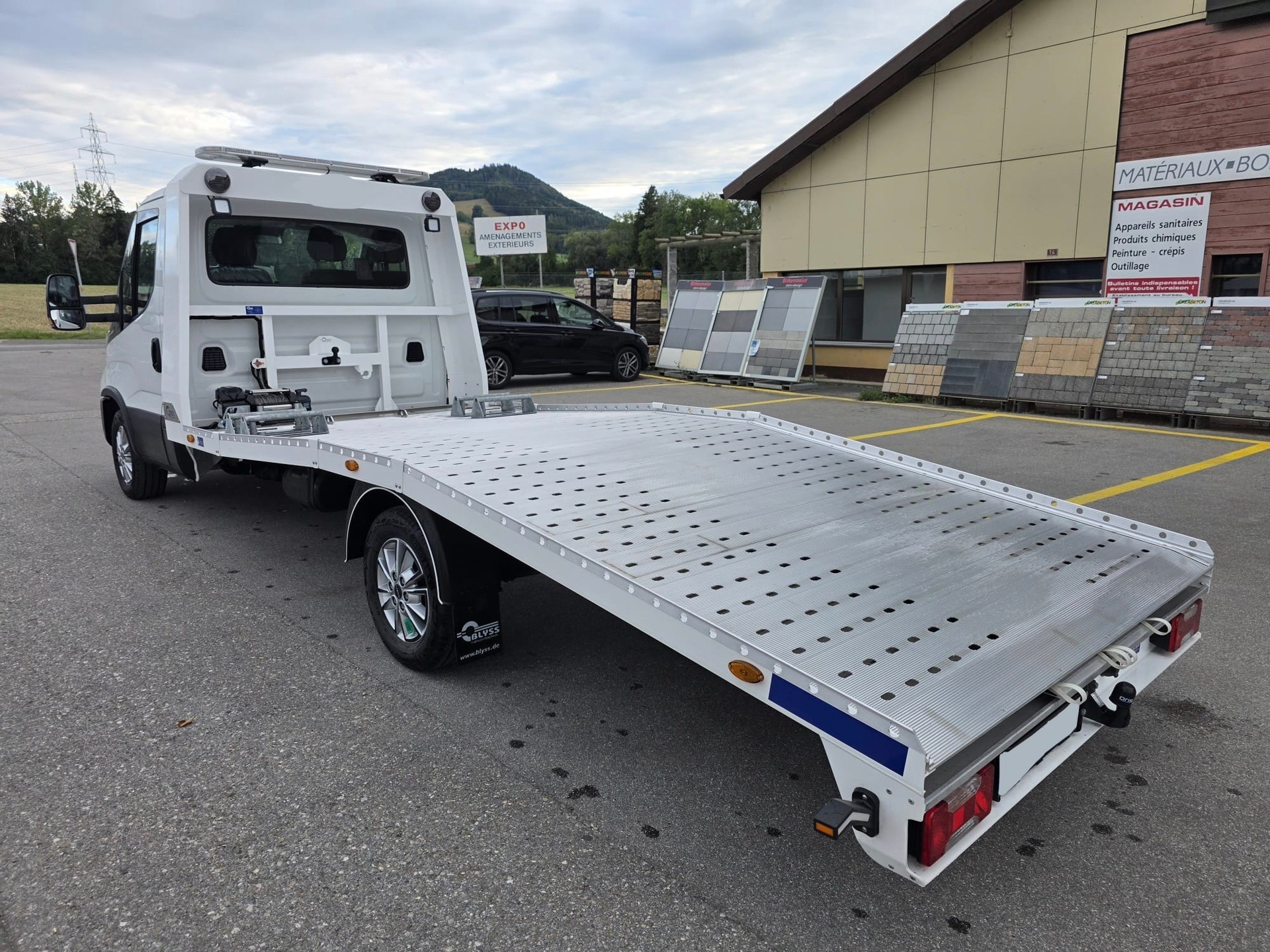 IVECO 35S18HA8 - 3.0 Diesel Dépanneuse-image-1