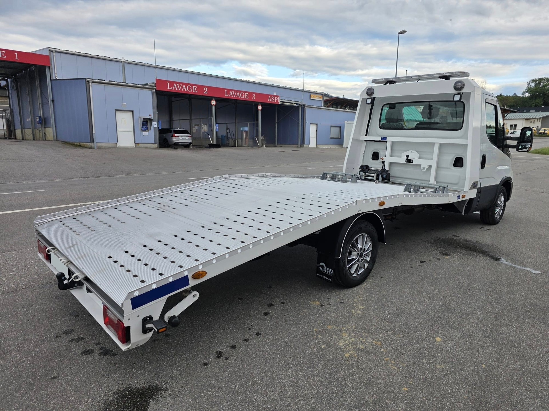 IVECO 35S18HA8 - 3.0 Diesel Dépanneuse-image-3