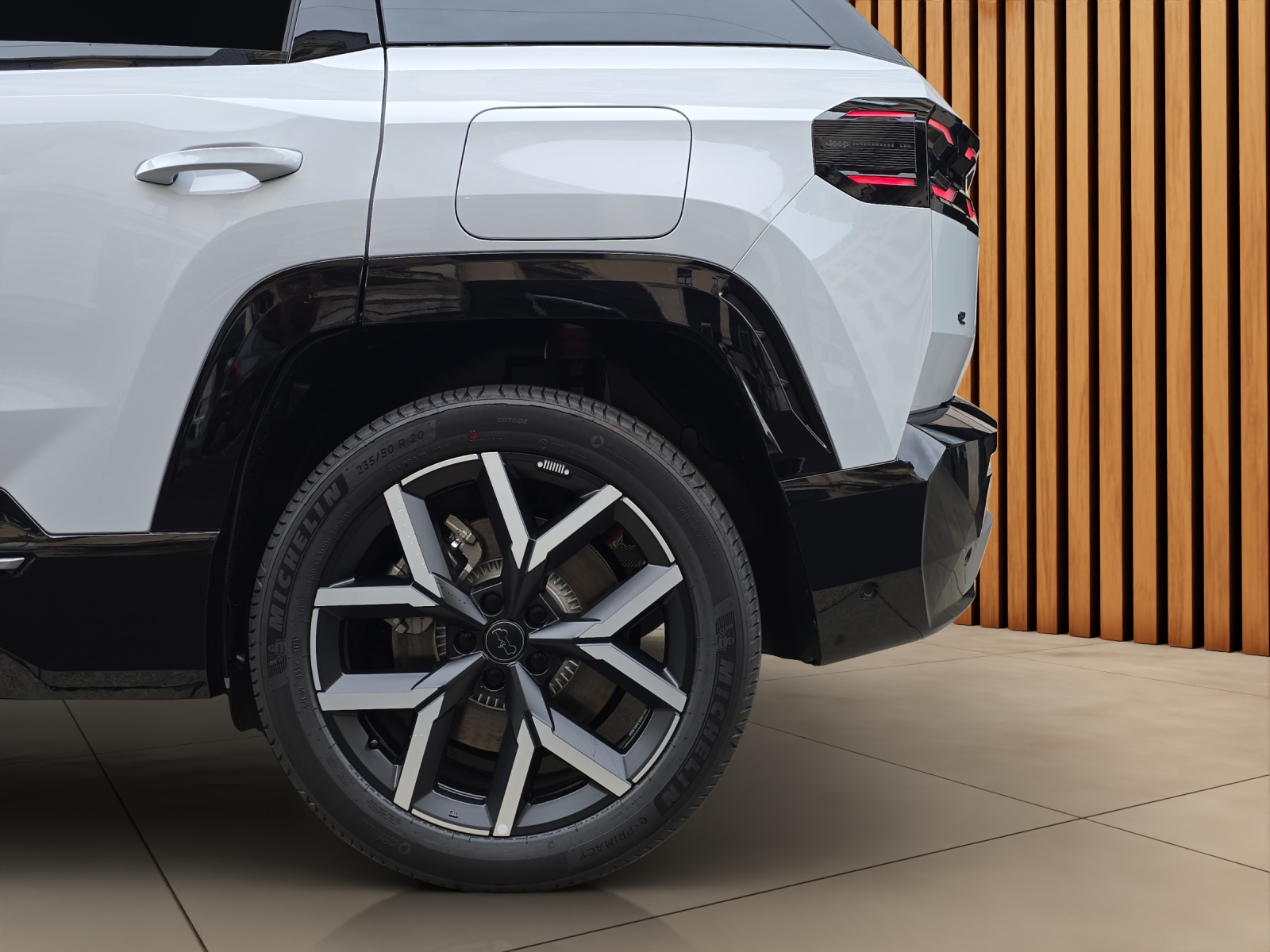 JEEP Compass 1.6 T PHEV Summit-image-21