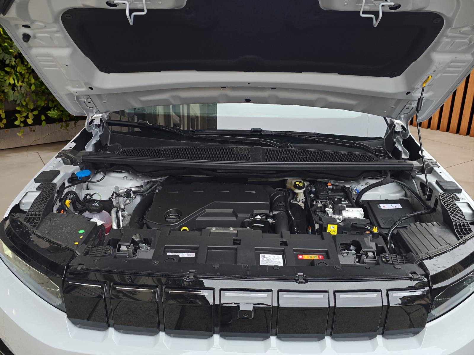 JEEP Compass 1.6 T PHEV Summit-image-18