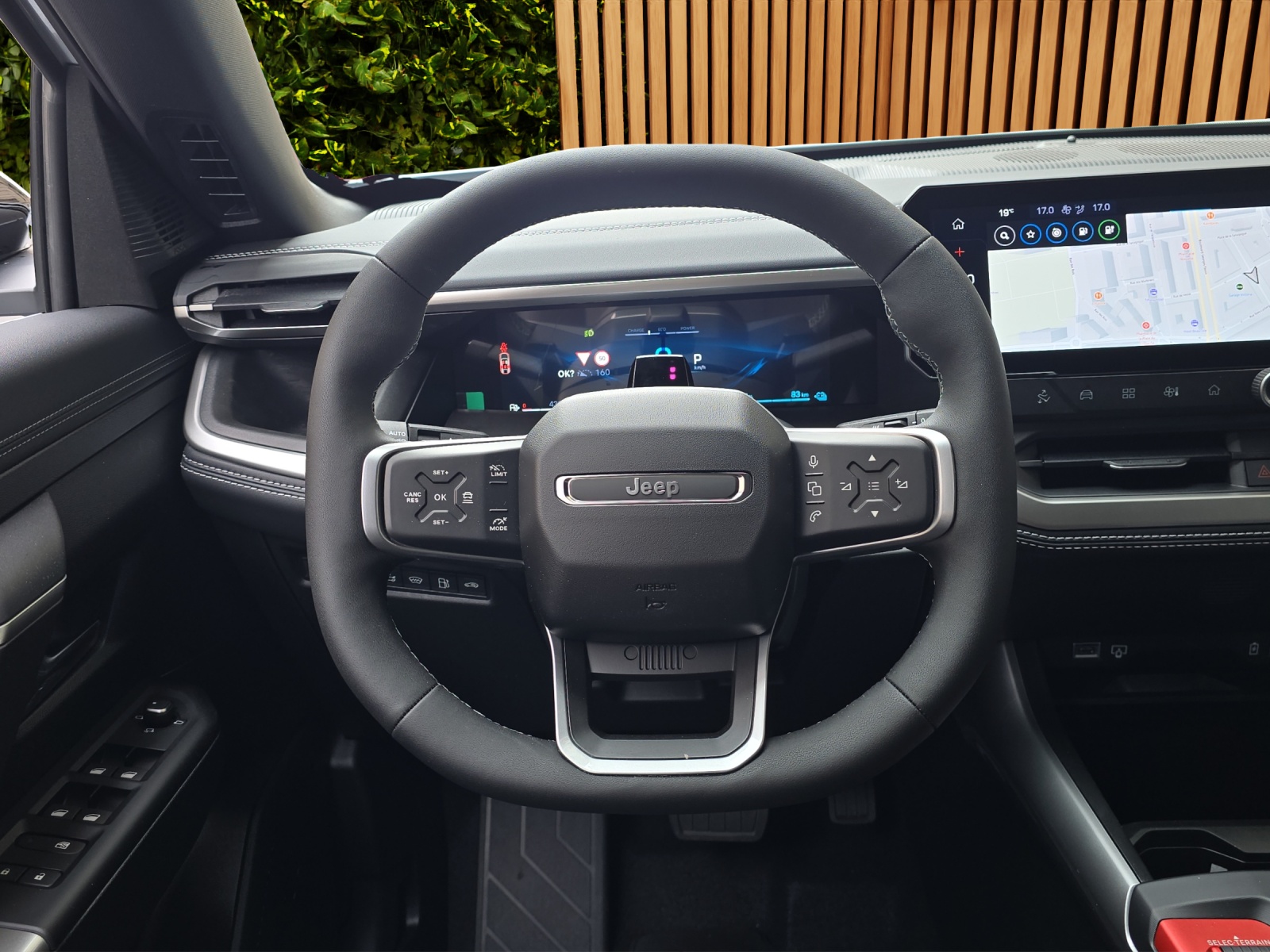 JEEP Compass 1.6 T PHEV Summit-image-9