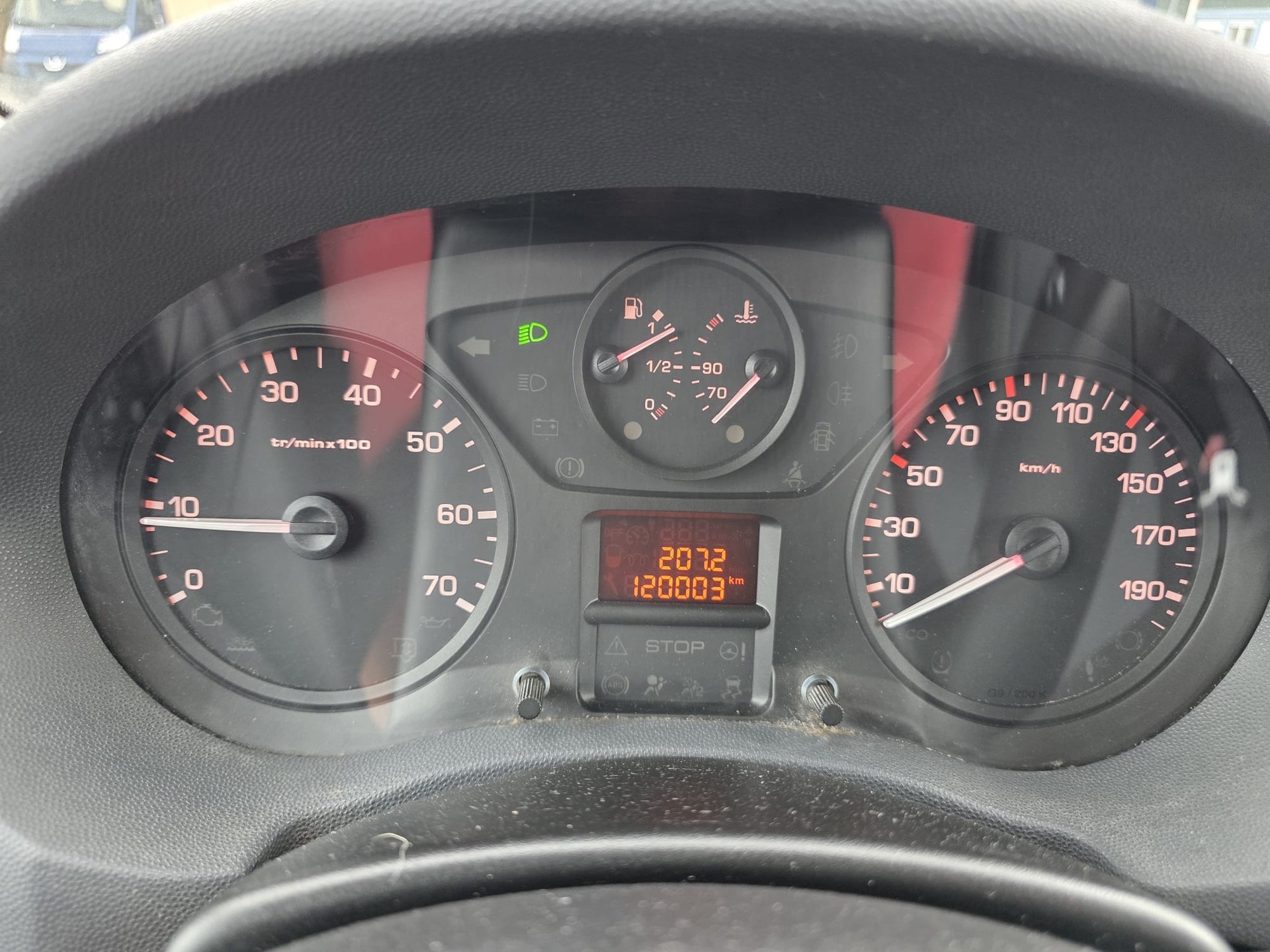 TOYOTA Proace 1.6D Glass Van Terra L1H1-image-3